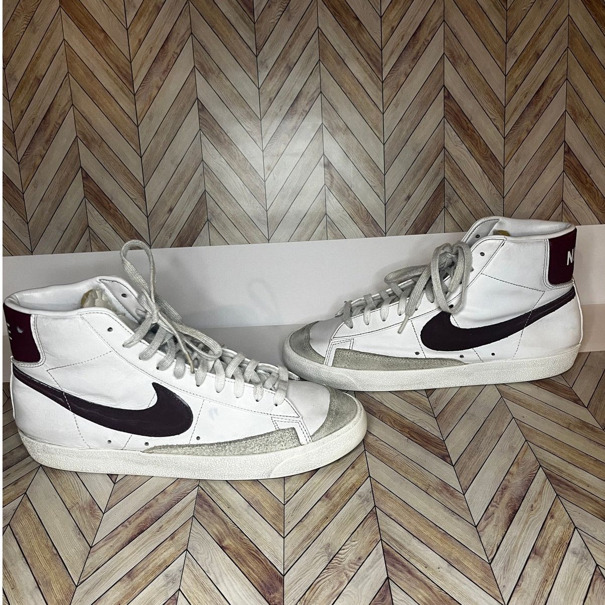 Nike Nike Blazer Mid '77 Vintage Sneakers White/Team Red Men 10.5 Size US 10.5 / EU 43-44 - 2 Thumbnail
