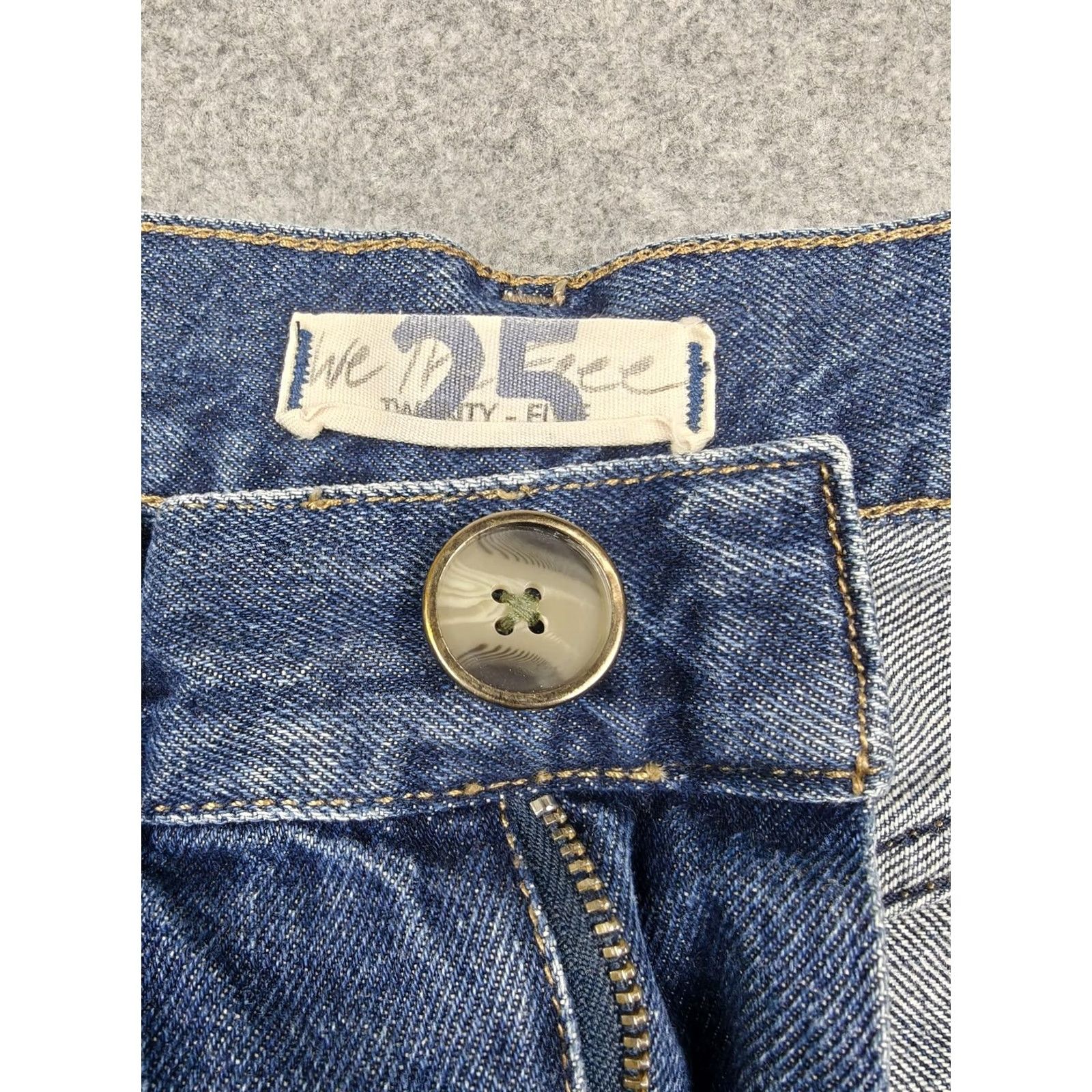 Vintage We The Free Jeans Womens 25 Blue High Rise Straight Denim Buttons | 5-Pocket Bohemian 100% Cotton Pants Size 42" / US 20 - 3 Thumbnail