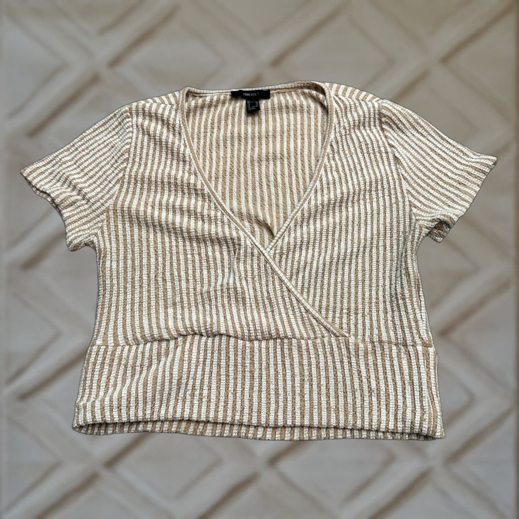 Forever 21 Forever 21 Blouse Shirt Juniors XL Brown White Striped V-Neck Short Sleeve Knit Top Ladies Womens Size XL / US 12-14 / IT 48-50 - 1 Thumbnail