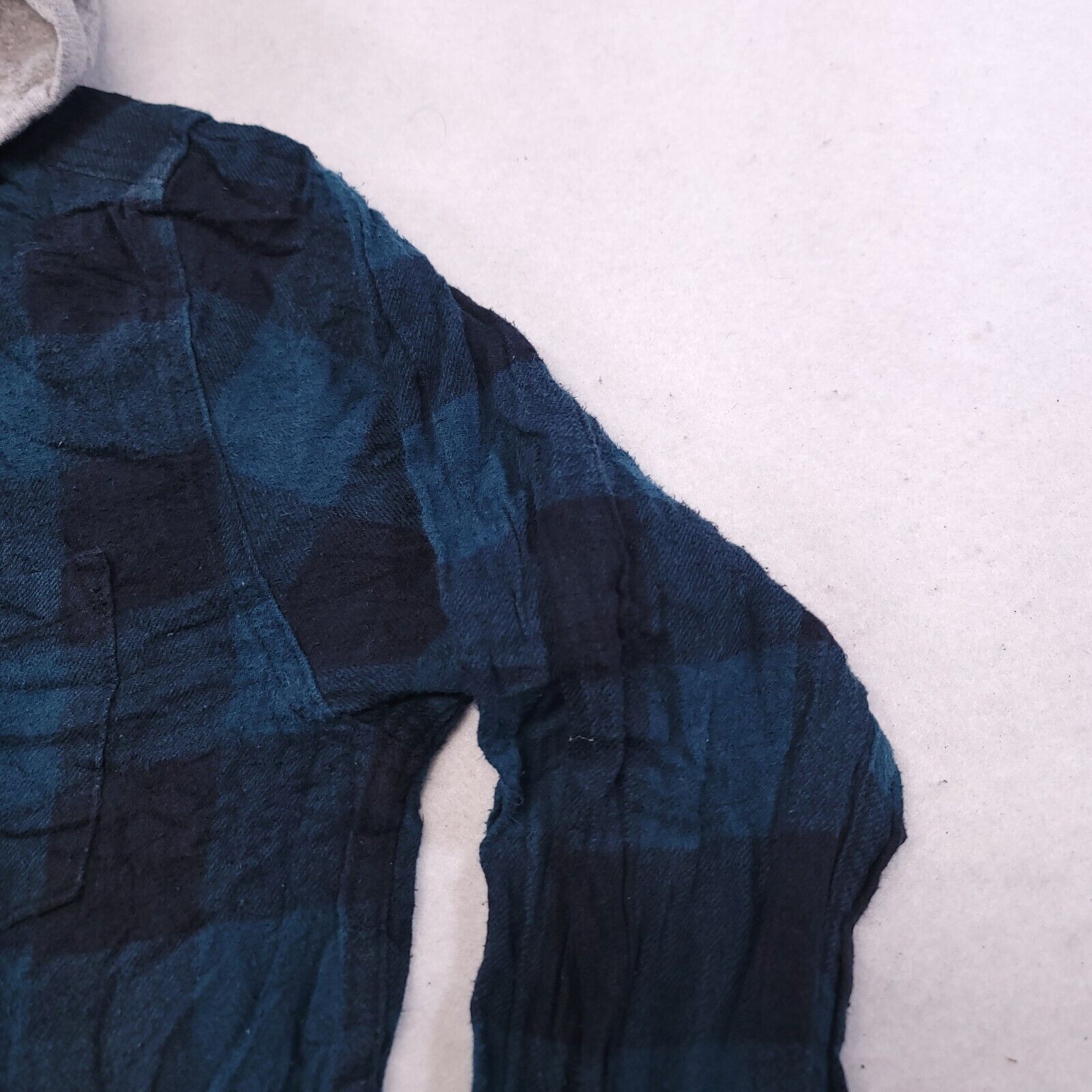 Modern Amusement Modern Amusement Button Up Hoodie Mens Size M Blue Plaid Size US M / EU 48-50 / 2 - 5 Thumbnail