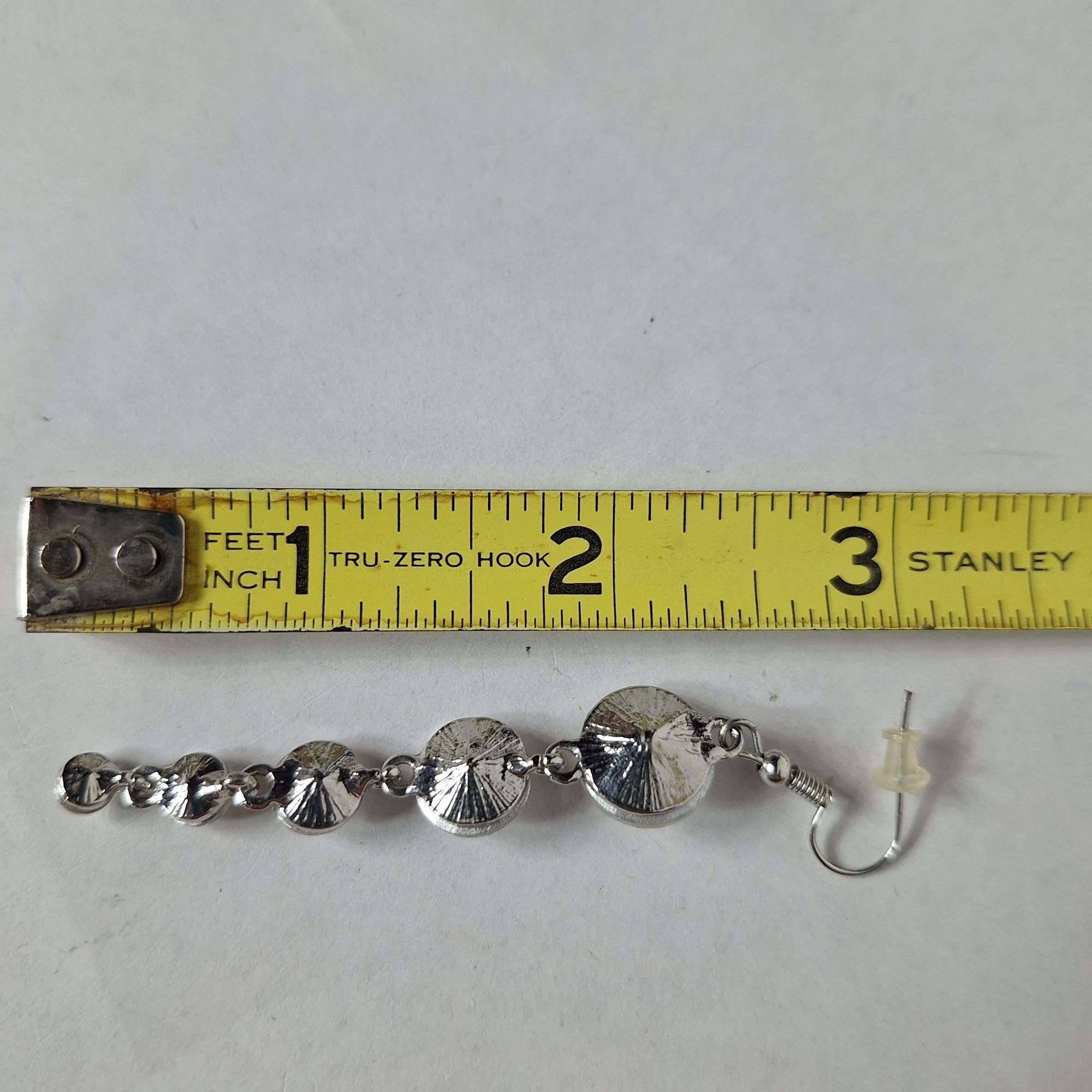 Other Silver Tone Rhinestone Dangle Earrings Clear Graduated Drop Size ONE SIZE - 3 Thumbnail