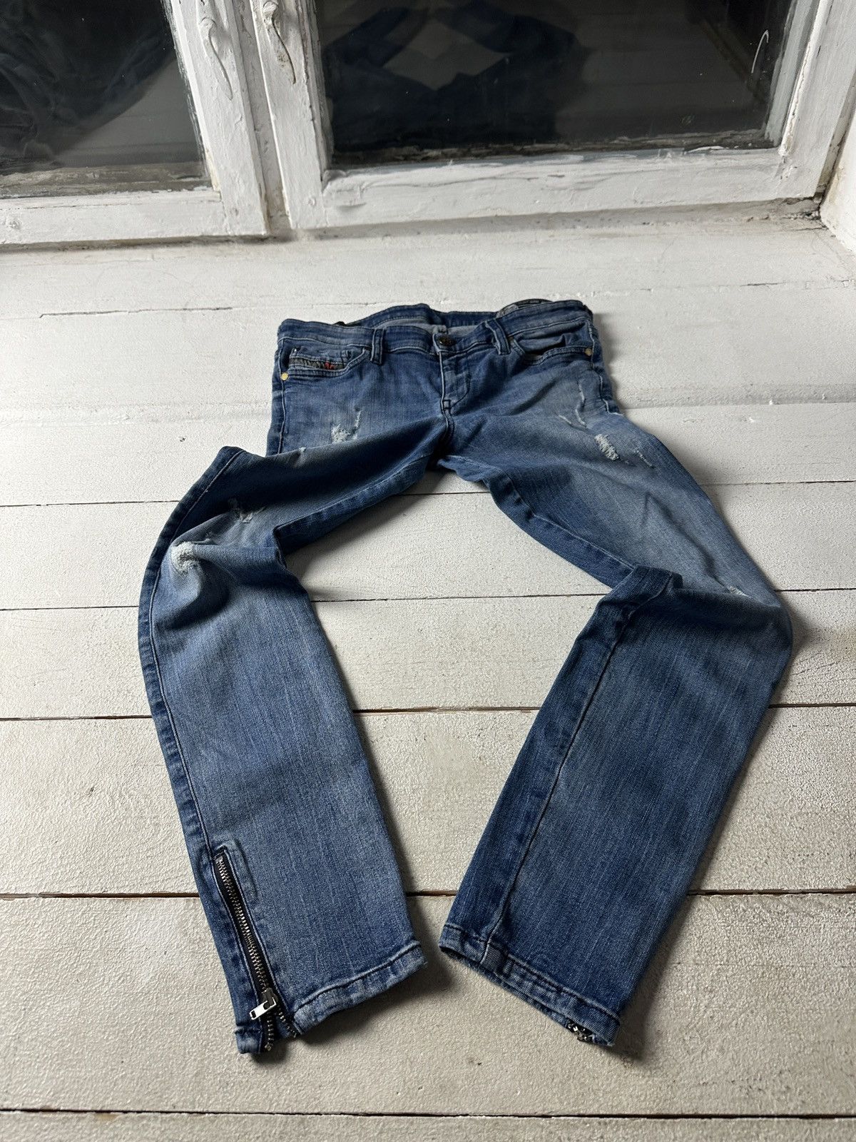 Diesel 🚨Gothic Diesel Regular Slim relax Flared Jeans Womens Size 26" / US 2 / IT 38 - 1 Thumbnail