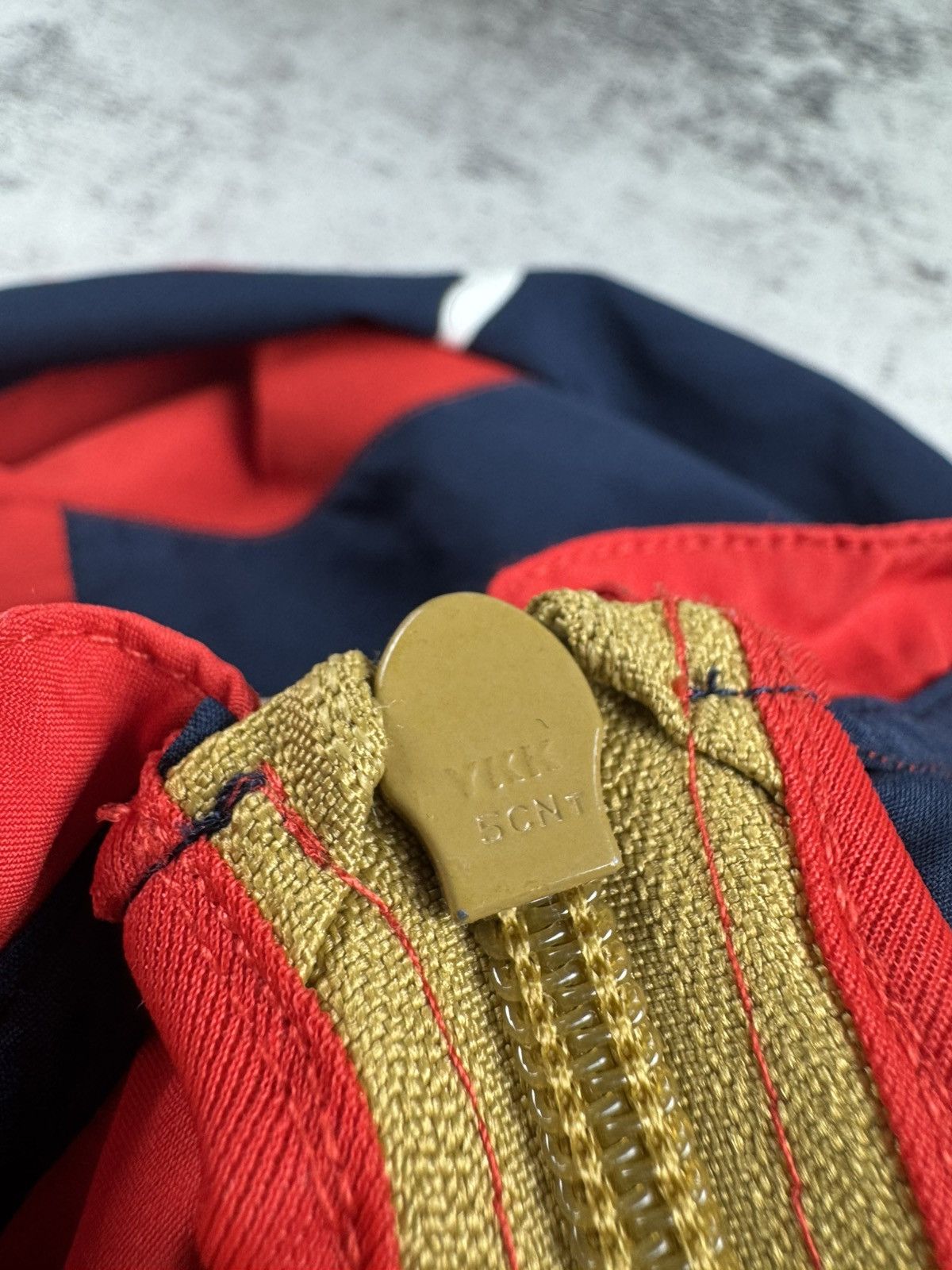 Puma Arsenal 2015/2016 Vintage Football Soccer Training Light Jacket Windbreaker Size US L / EU 52-54 / 3 - 13 Thumbnail