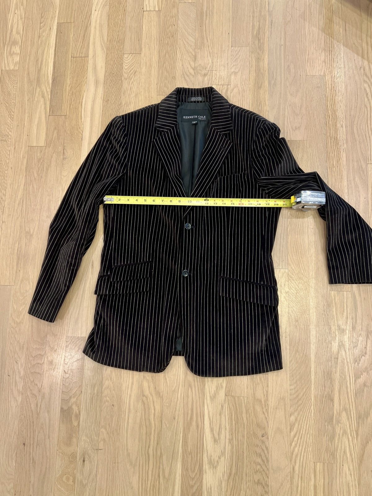 Kenneth Cole Kenneth Cole pinstripe velvet smoking jacket Size 40R - 1 Thumbnail