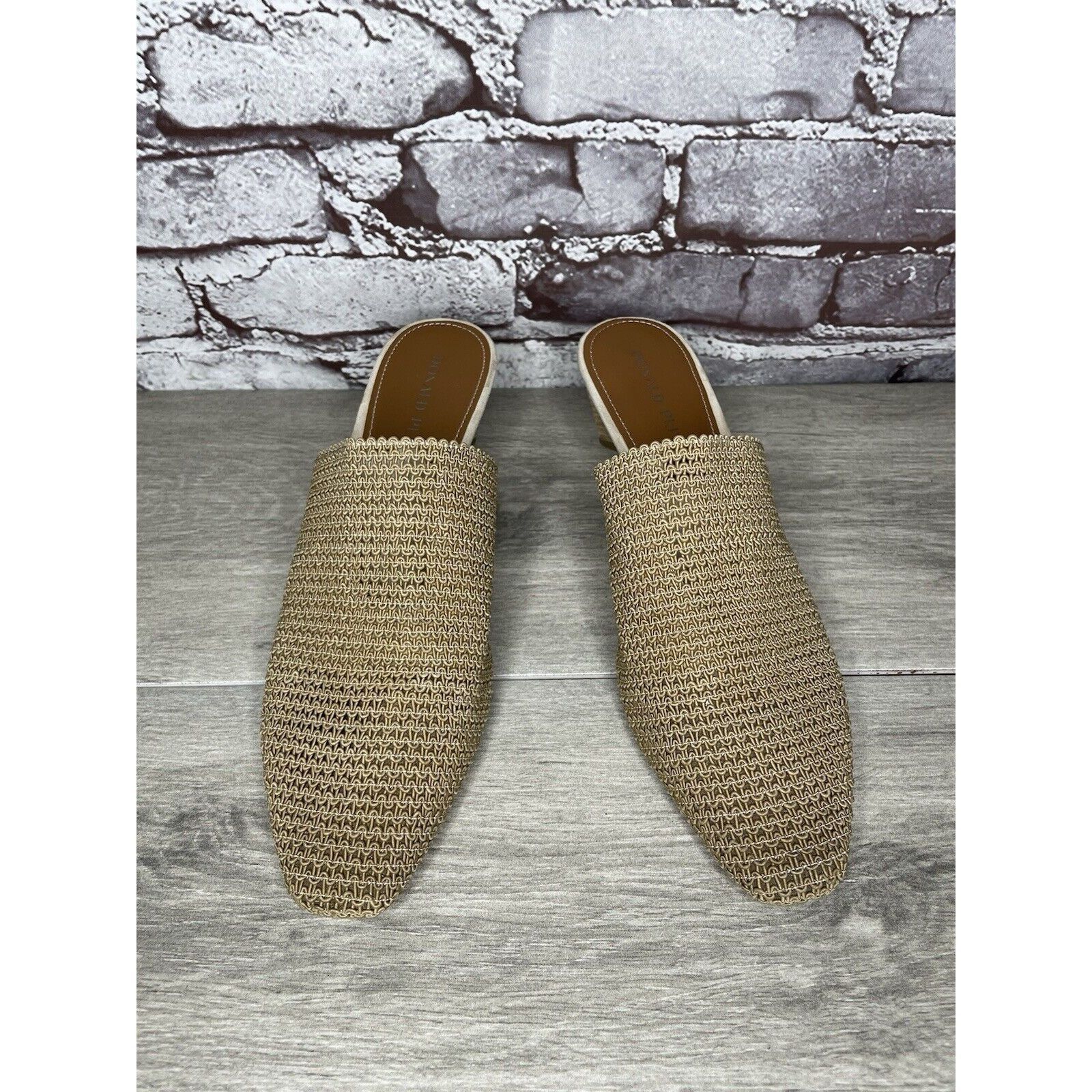 Donald Pliner Donald J. Pliner Fenda Beige Tan Elastic Pointed Heel Mules Size US 9 / IT 39 - 21 Thumbnail