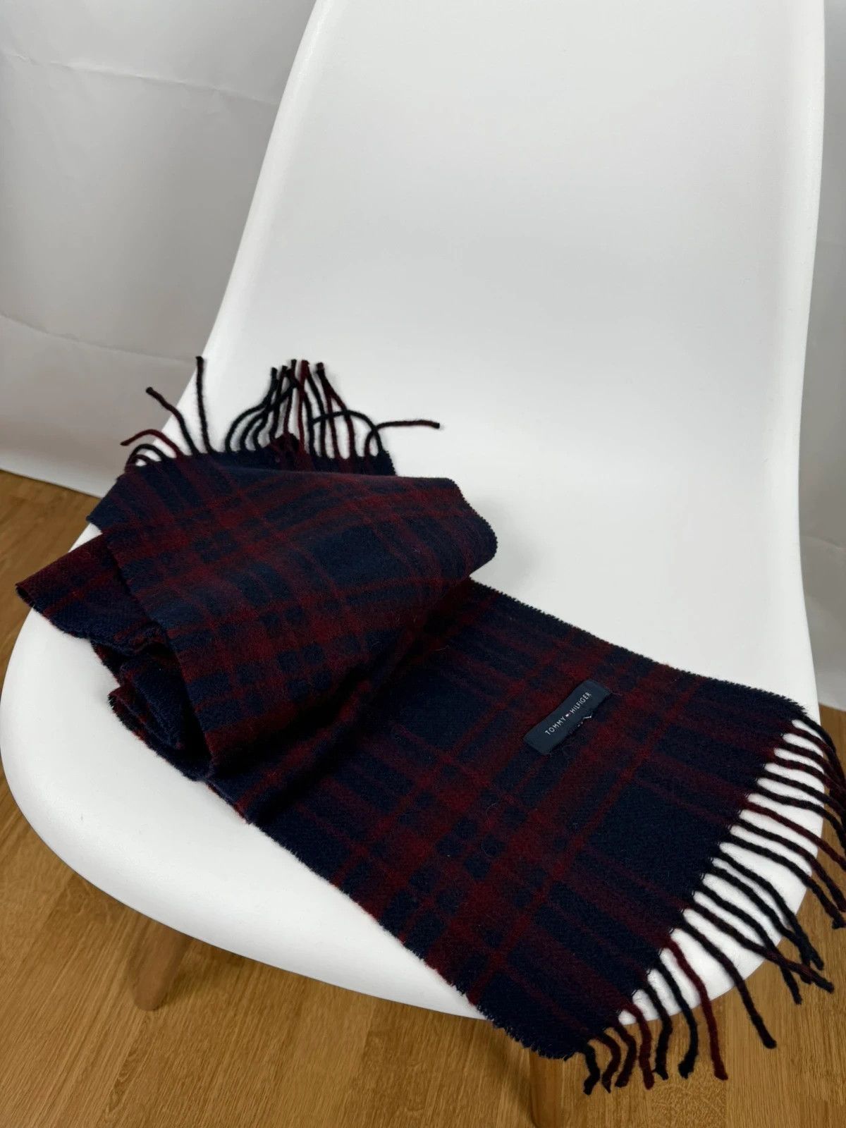 Tommy Hilfiger Tommy Hilfiger Printed Scarf Plaid Wool Size ONE SIZE - 8 Thumbnail