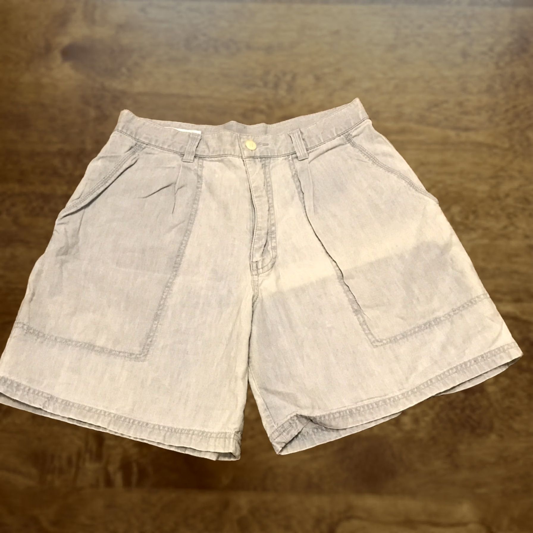 Liz Claiborne Claiborne Womens Shorts Denim Cotton Blue 29 Regular Waist 27 Inseam 6" High Rise Adult Casual American Chino Vintage No Size 29" - 1 Thumbnail