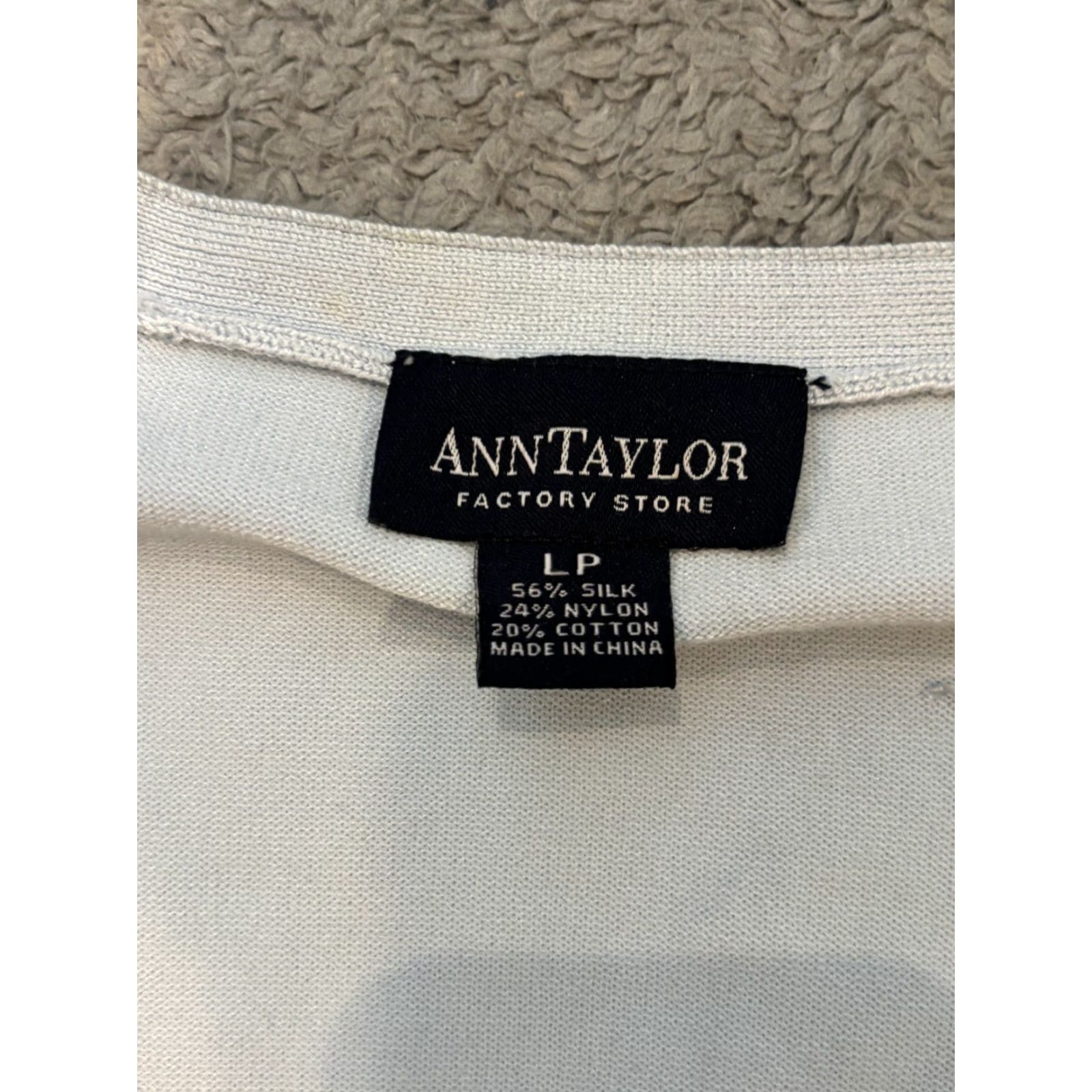 Ann Taylor Ann Taylor Factory Store Cardigan Sweater Womens PL Blue Silk Blend Button Knit Long Sleeve Masc BW? Size L / US 10 / IT 46 - 2 Thumbnail