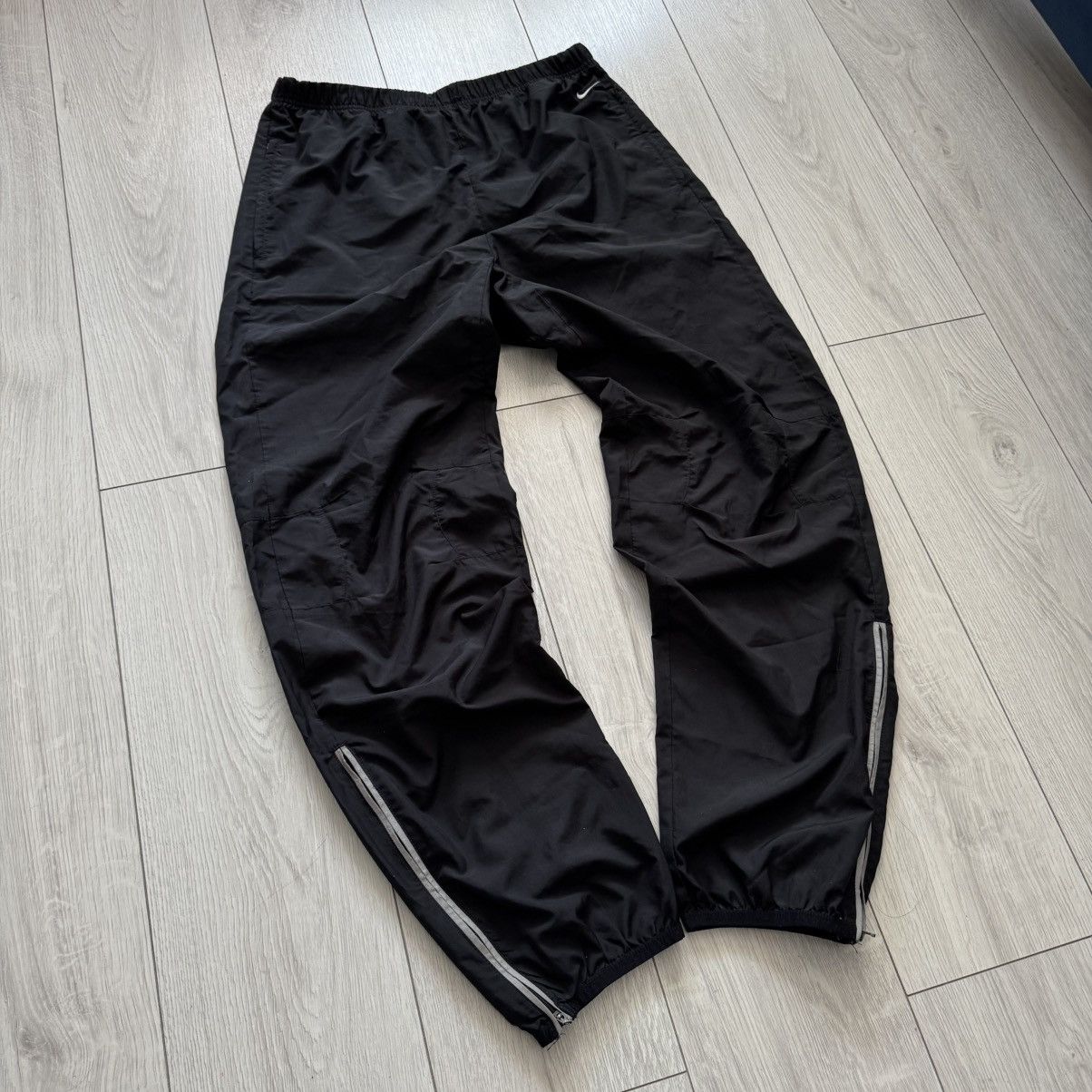 Nike Vintage nike track pants y2k gorpcore sweatpants parachute Size US 36 / EU 52 - 1 Thumbnail