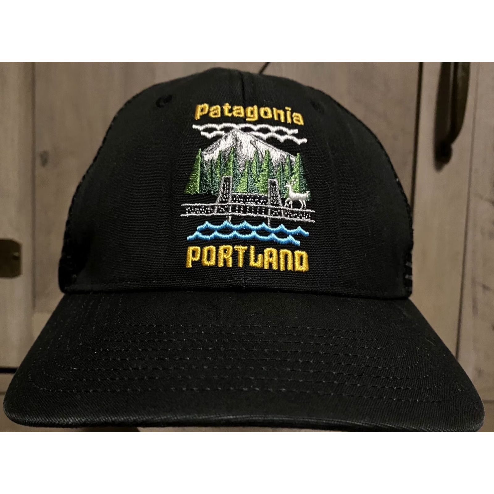 Patagonia Patagonia Mid Crown Trucker Hat Adjustable Black Portland Stag on the Steel Ltd. Ed. Unisex Adults Size ONE SIZE - 2 Thumbnail