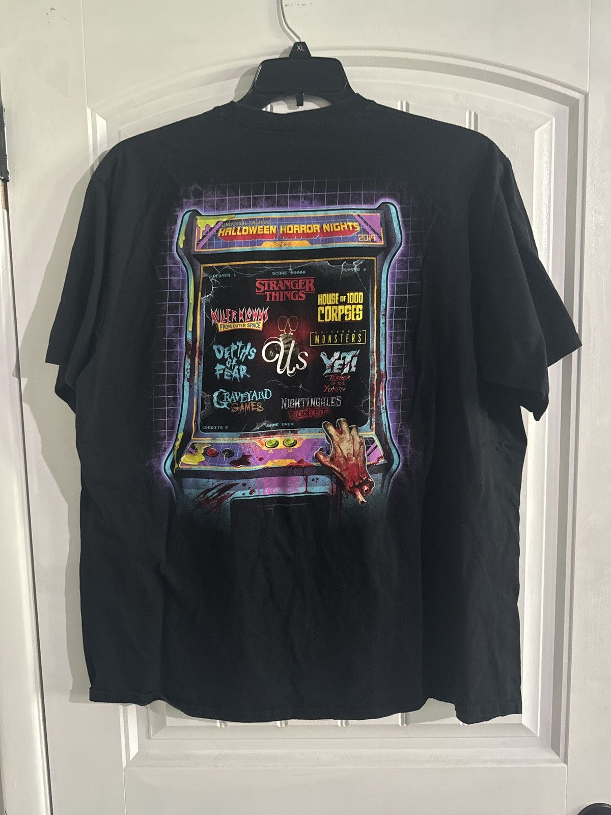 Universal Studios vintage 2019 halloween horror nights shirt Size US XXL / EU 58 / 5 - 2 Thumbnail