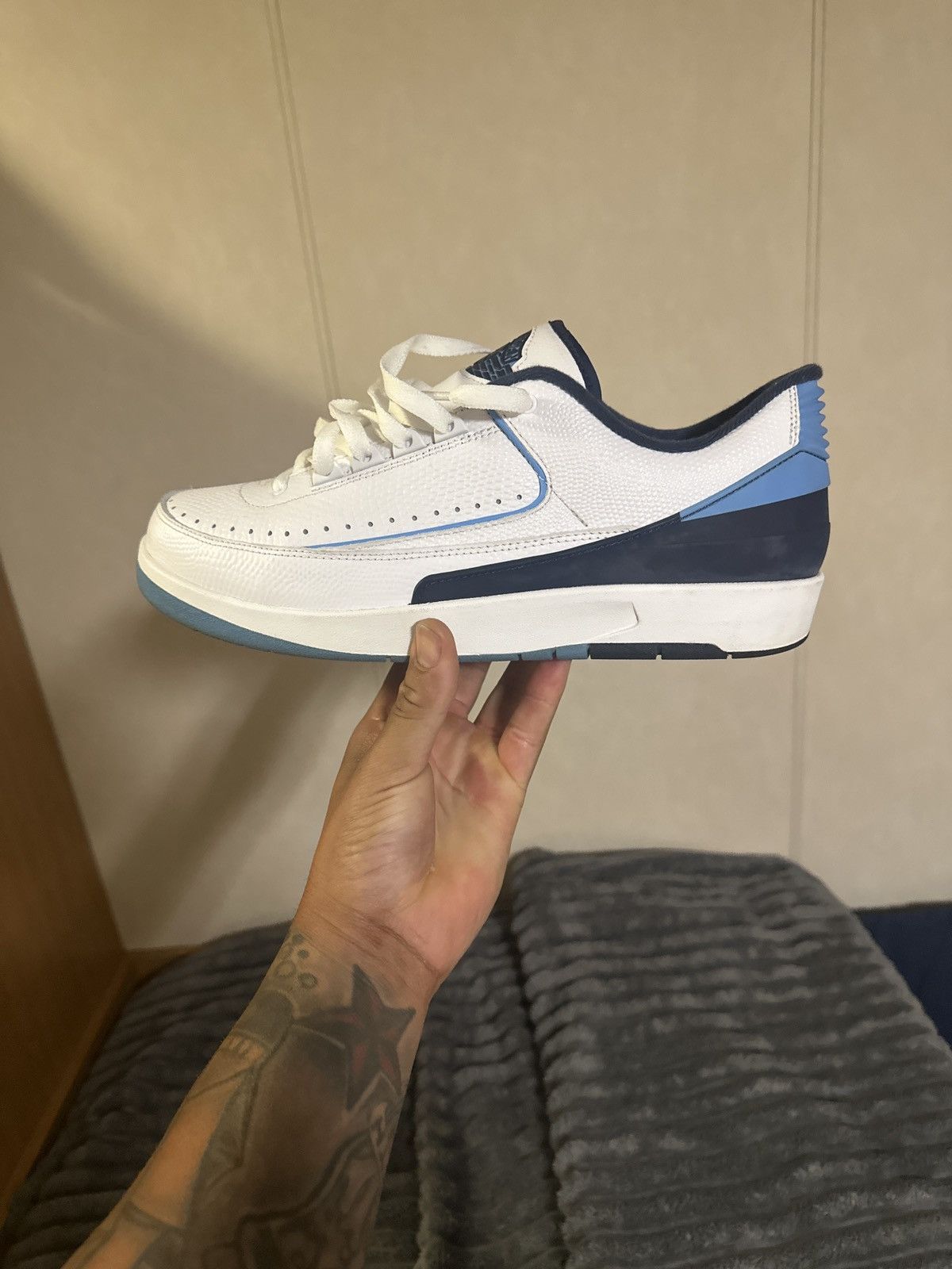 Jordan Brand Jordan Retro 2 Navy Blue Size US 11 / EU 44 - 1 Thumbnail