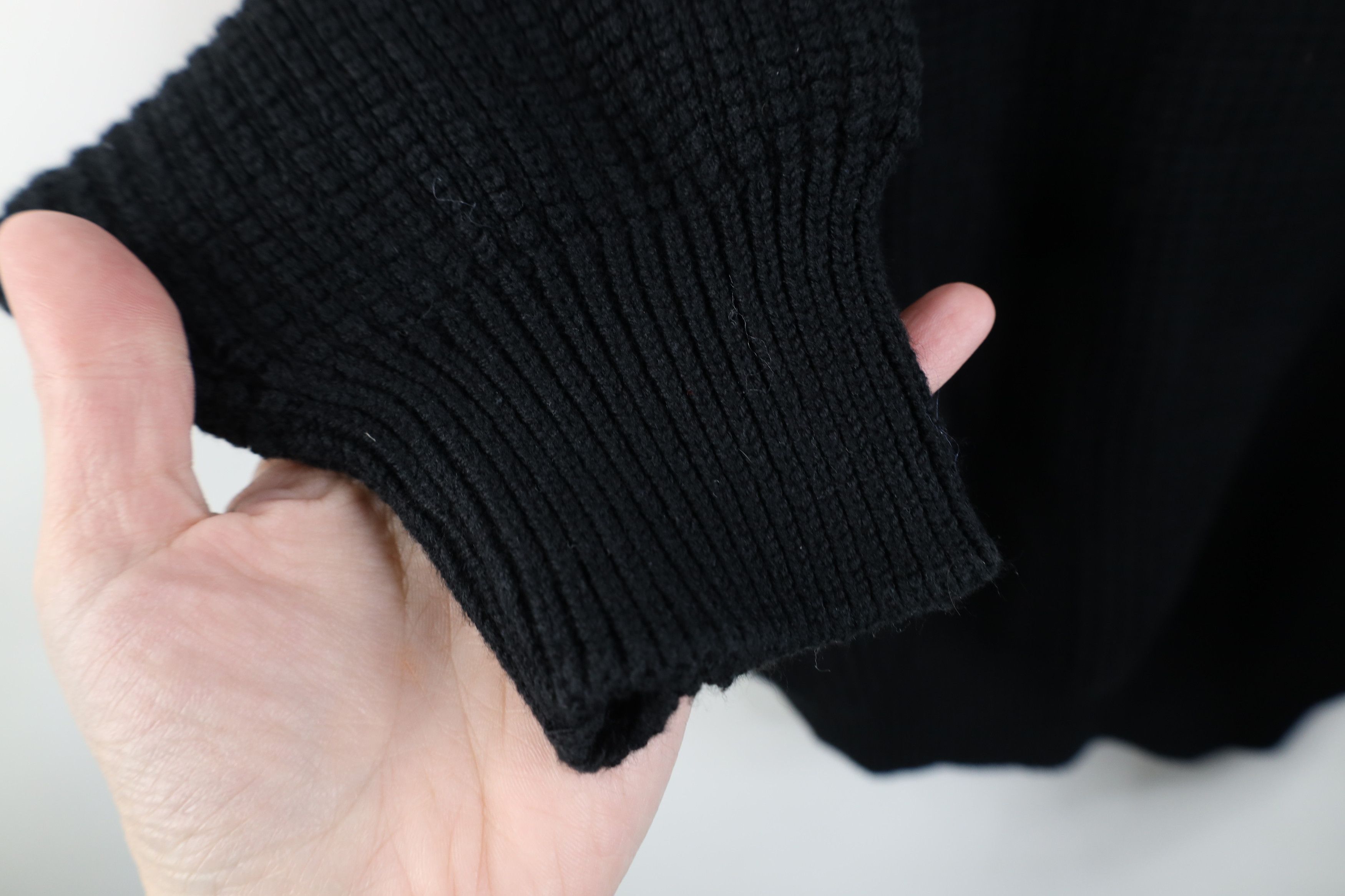 Vintage Vintage 90s Streetwear Ribbed Thermal Knit Sweater Black Size US L / EU 52-54 / 3 - 6 Thumbnail