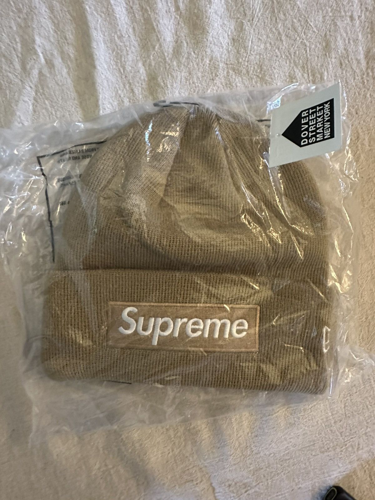 Supreme Supreme Box Logo Beanie FW23 Beige Size ONE SIZE - 1 Thumbnail