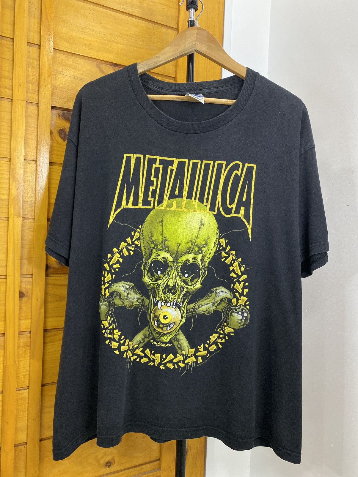 Vintage Metallica shirt 2000s