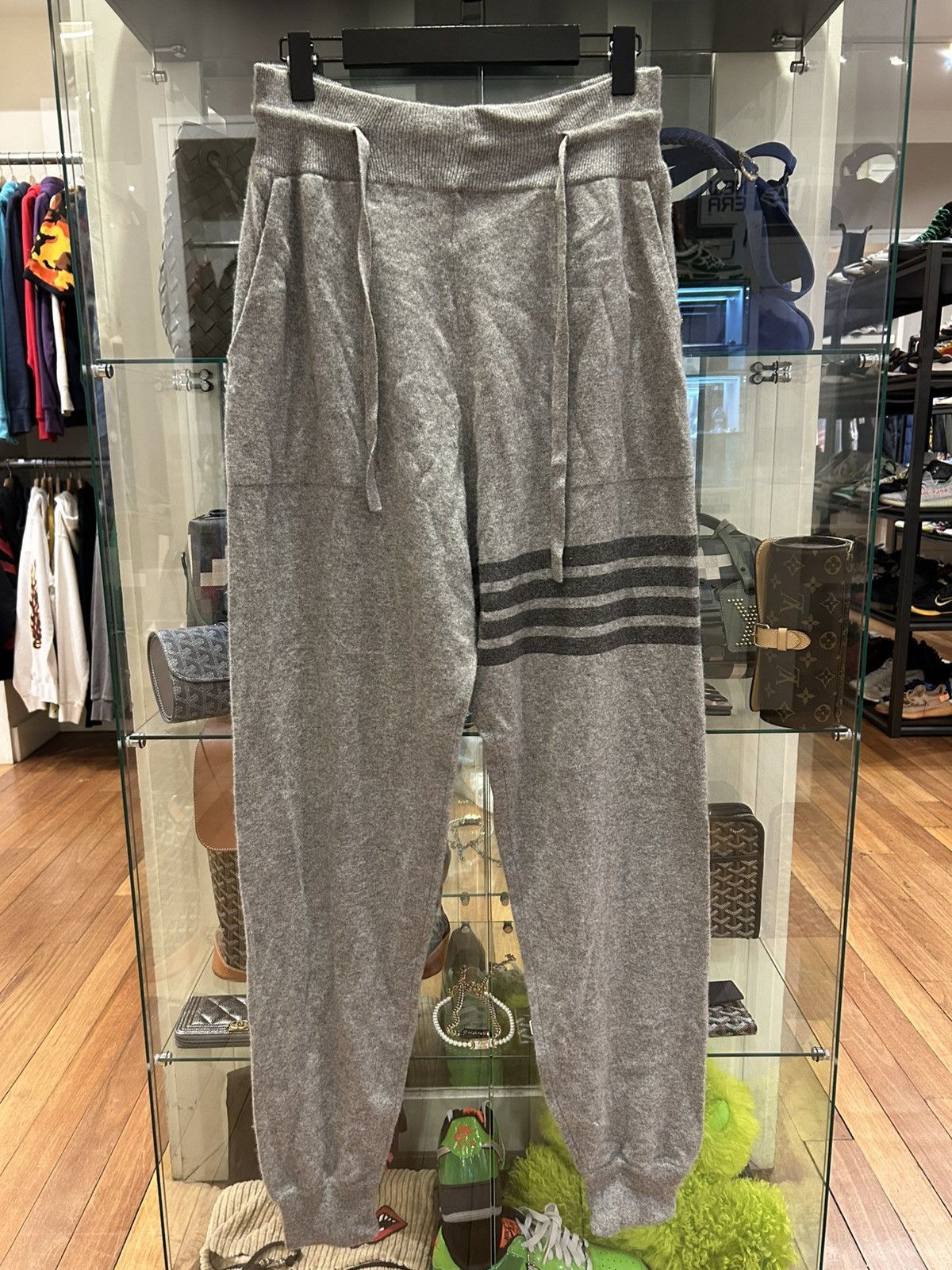 Thom Browne Thom Browne Full Cashmere Joggers - Grey Size US 34 / EU 50 - 1 Thumbnail