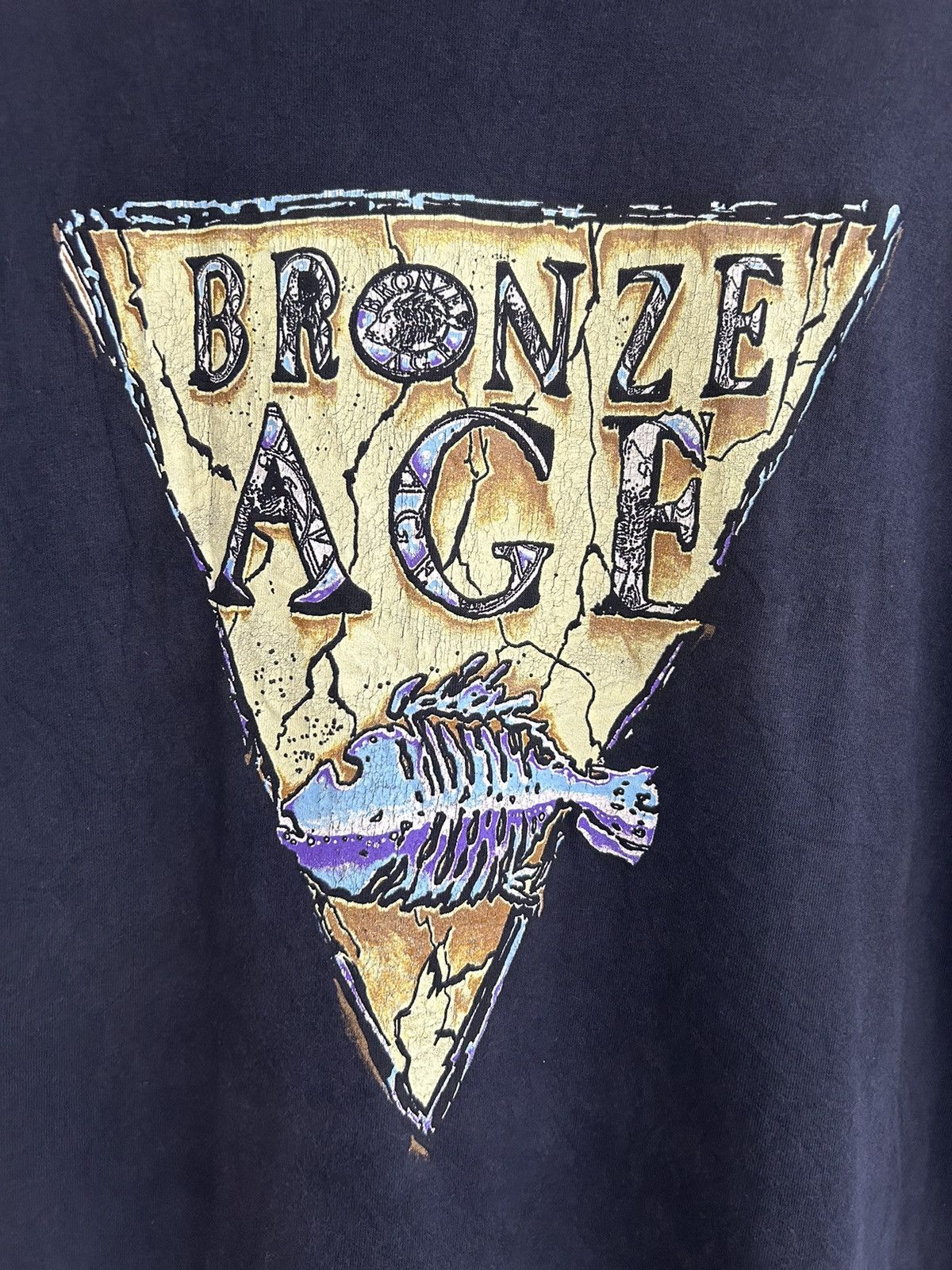 Vintage Bronze Age Big Logo Tshirt Size US L / EU 52-54 / 3 - 3 Thumbnail