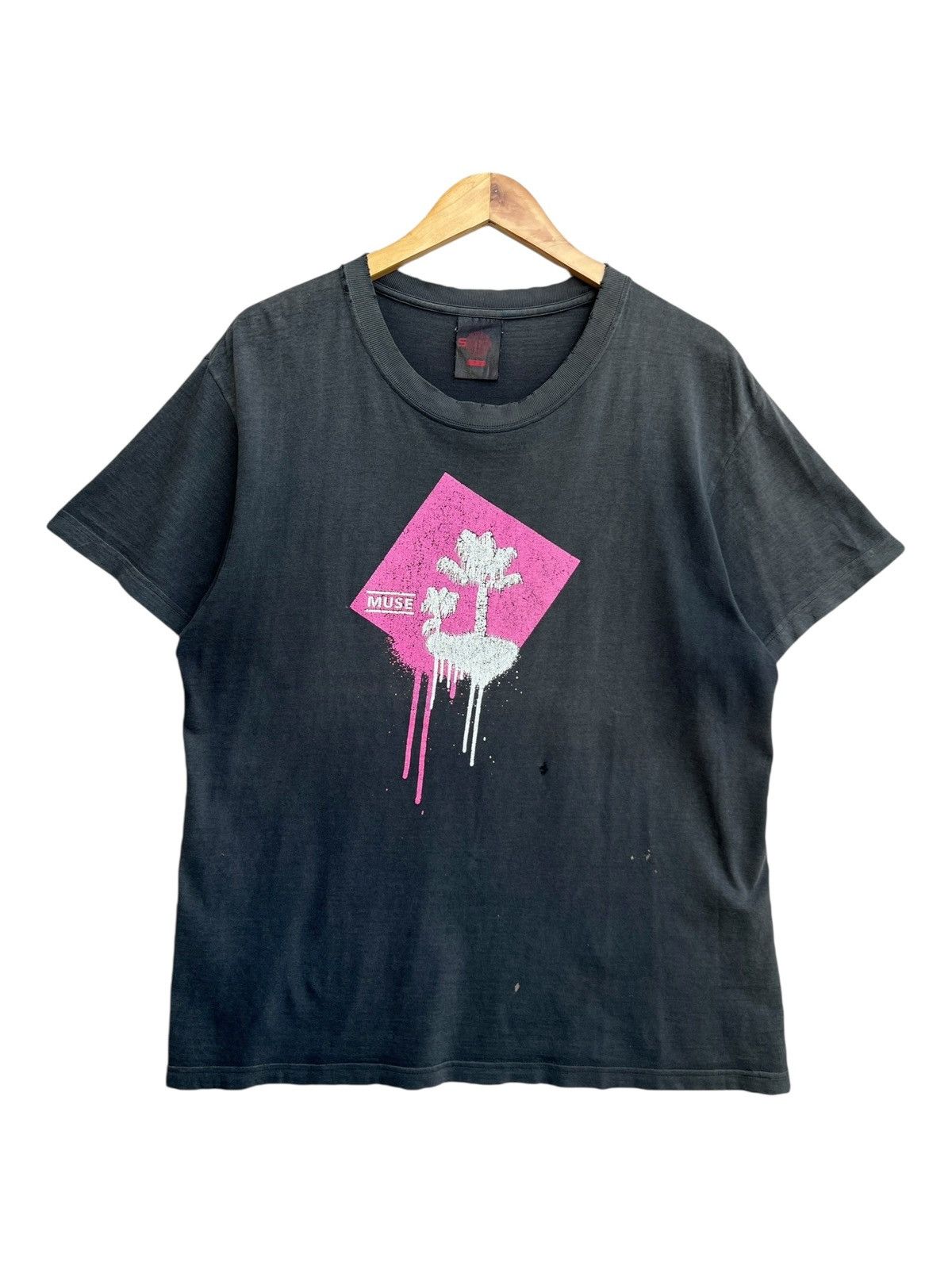Vintage Vintage Muse Supermassive Distressed Sunfaded Black Tee Size US L / EU 52-54 / 3 - 2 Thumbnail