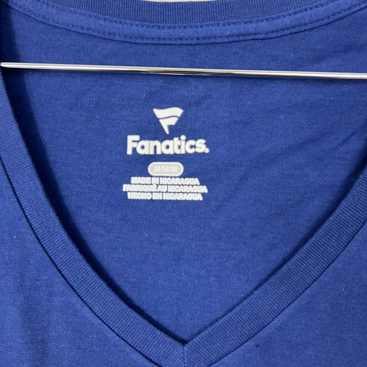 Other Vancouver Canucks Shirt Women Medium Fanatics NHL V-Neck M Size M / US 6-8 / IT 42-44 - 3 Thumbnail
