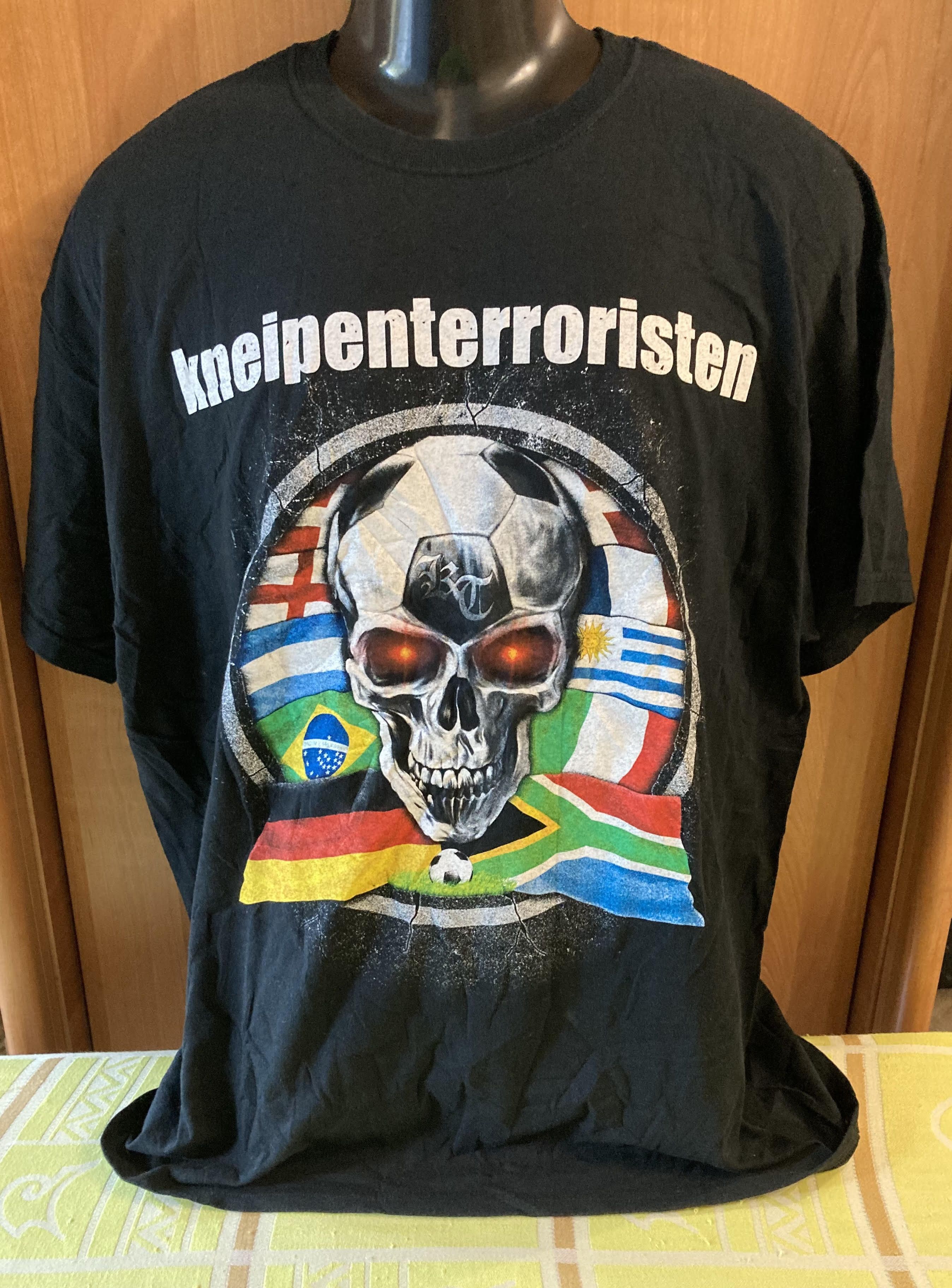 Band Tees Kneipenterroristen 2010 Album T-shirt Size US XL / EU 56 / 4 - 9 Thumbnail