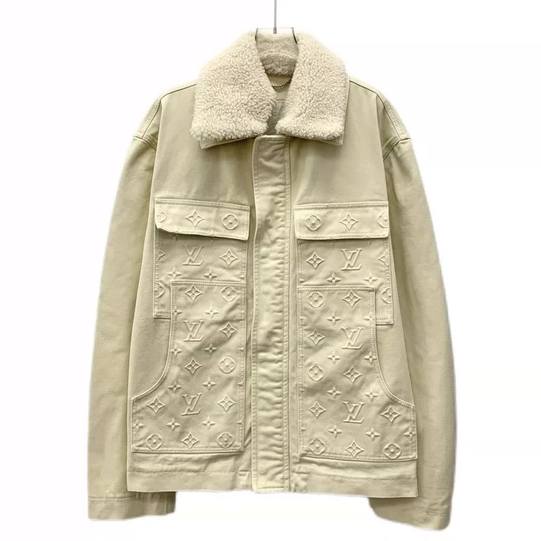 Louis Vuitton Louis Vuitton Off-white logo full-print embossed denim jac Size US L / EU 52-54 / 3 - 1 Thumbnail