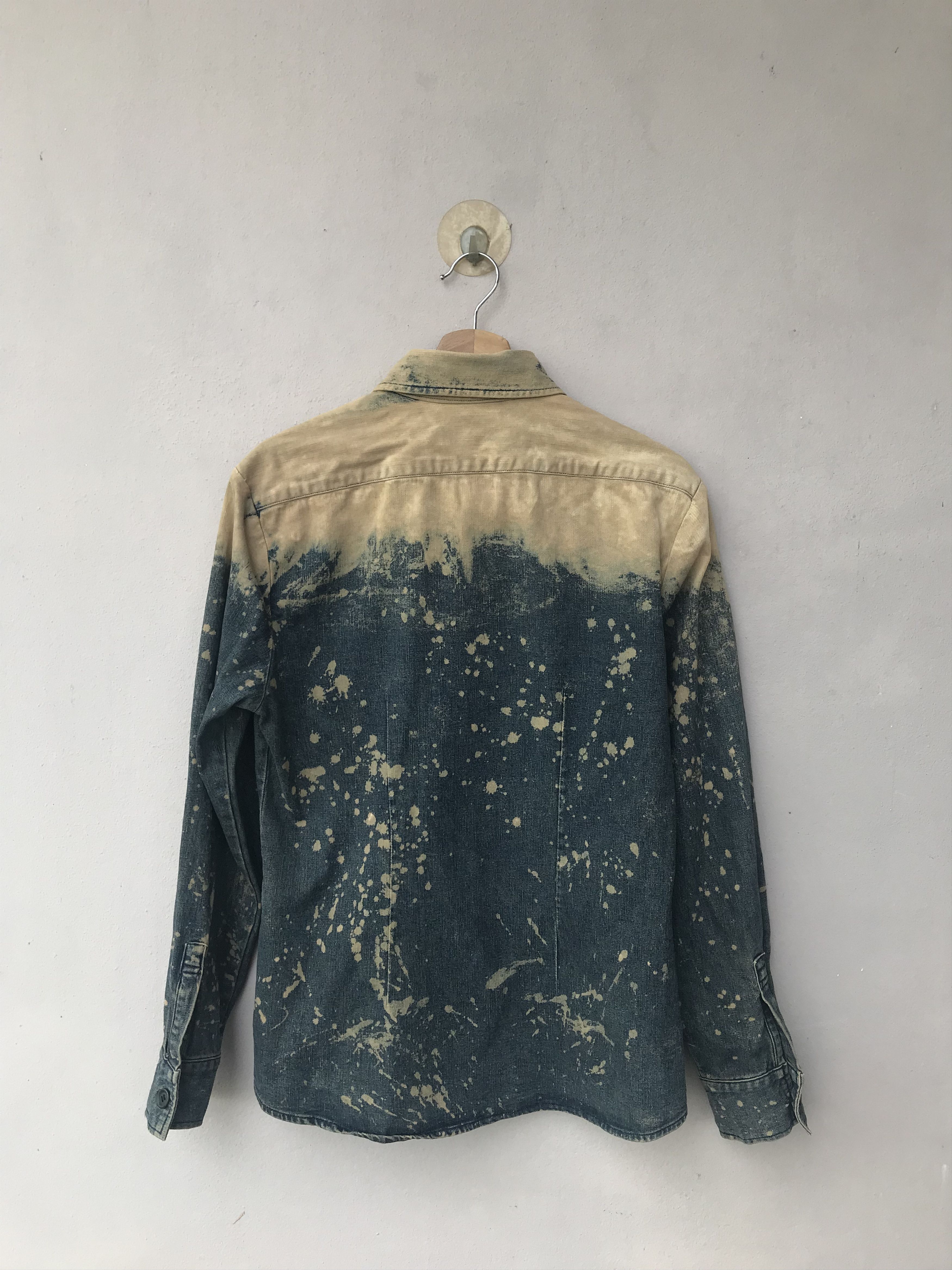 Tornado Mart Vintage Tornado Mart Denim Button Up Asid Wash Design Size US L / EU 52-54 / 3 - 5 Thumbnail