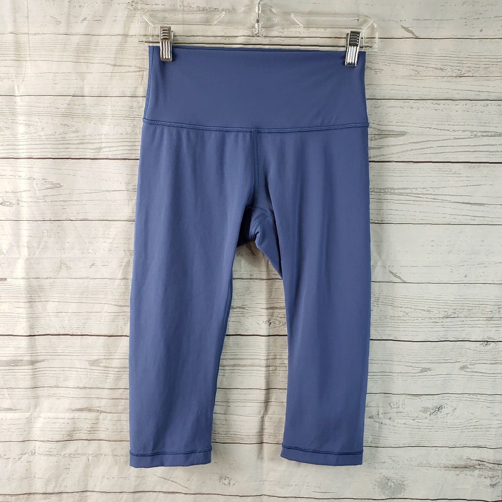 Lululemon Lululemon Wunder Under High Rise 1/2 Tight 17" Sz 6 Brilliant Blue Womens Leggings Size ONE SIZE - 2 Thumbnail