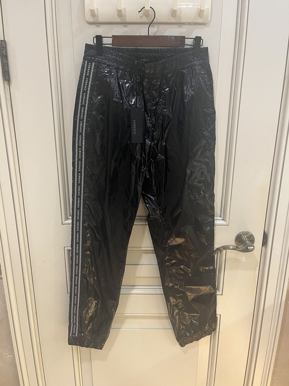 Versace Shiny sweatpants size 46 Size US 30 / EU 46 - 2 Thumbnail