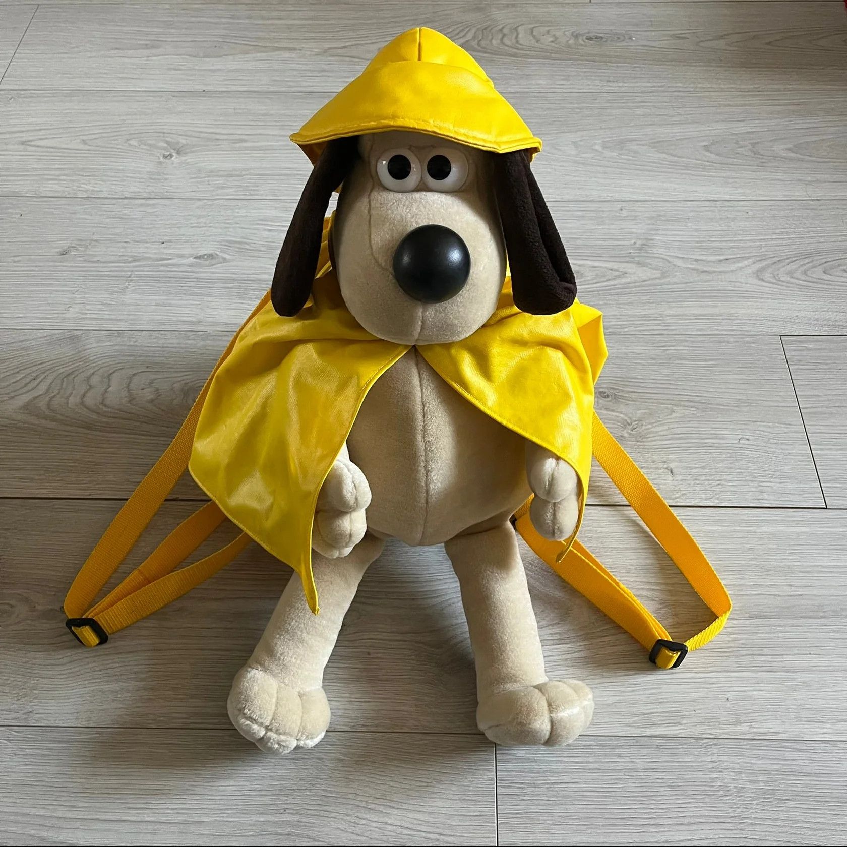 Wallace and Gromit Yellow Raincoat Plush Backpack
