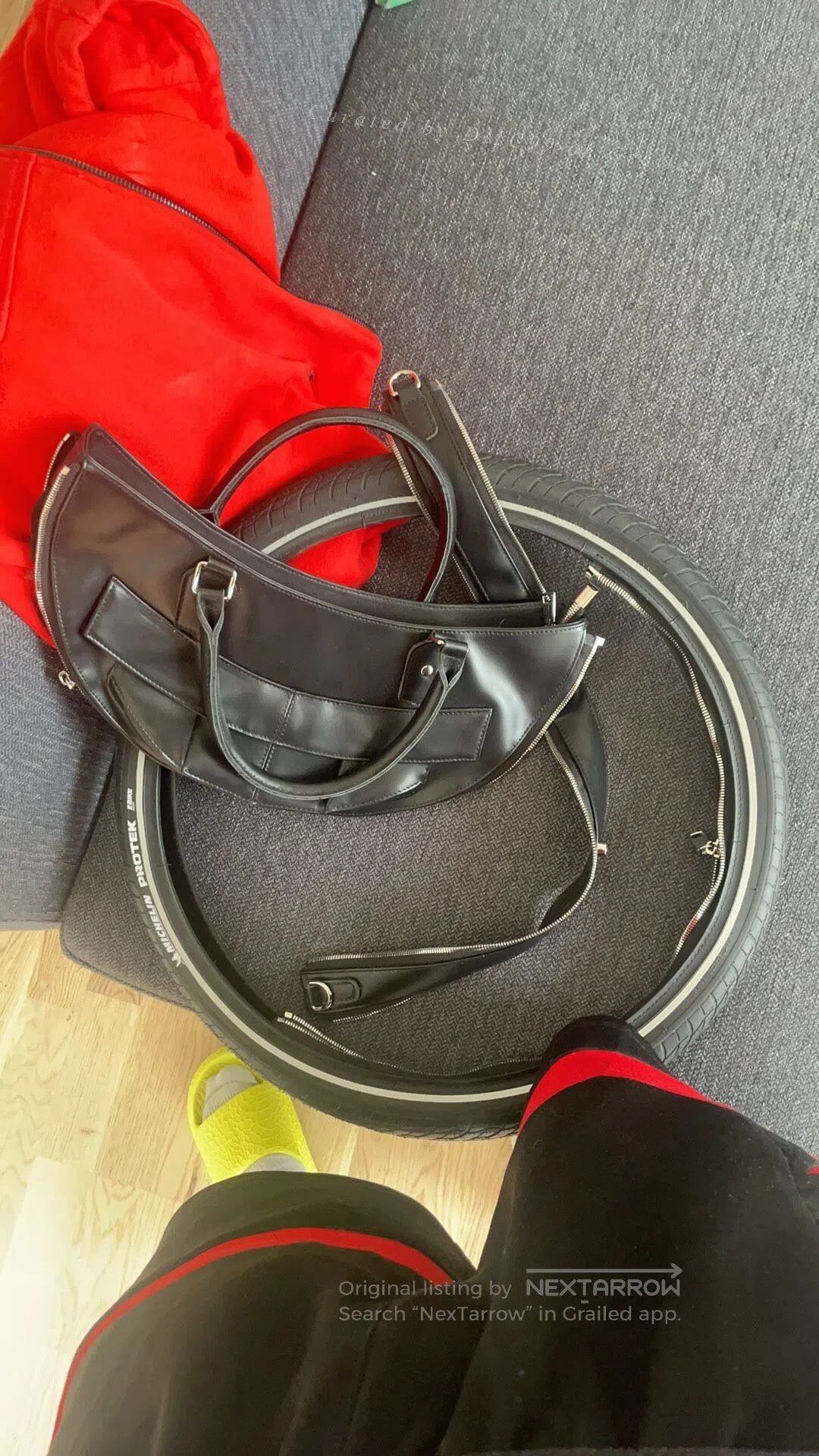 Kusikohc Chöke Detachable Tire Hand Bag. Size ONE SIZE - 2 Thumbnail