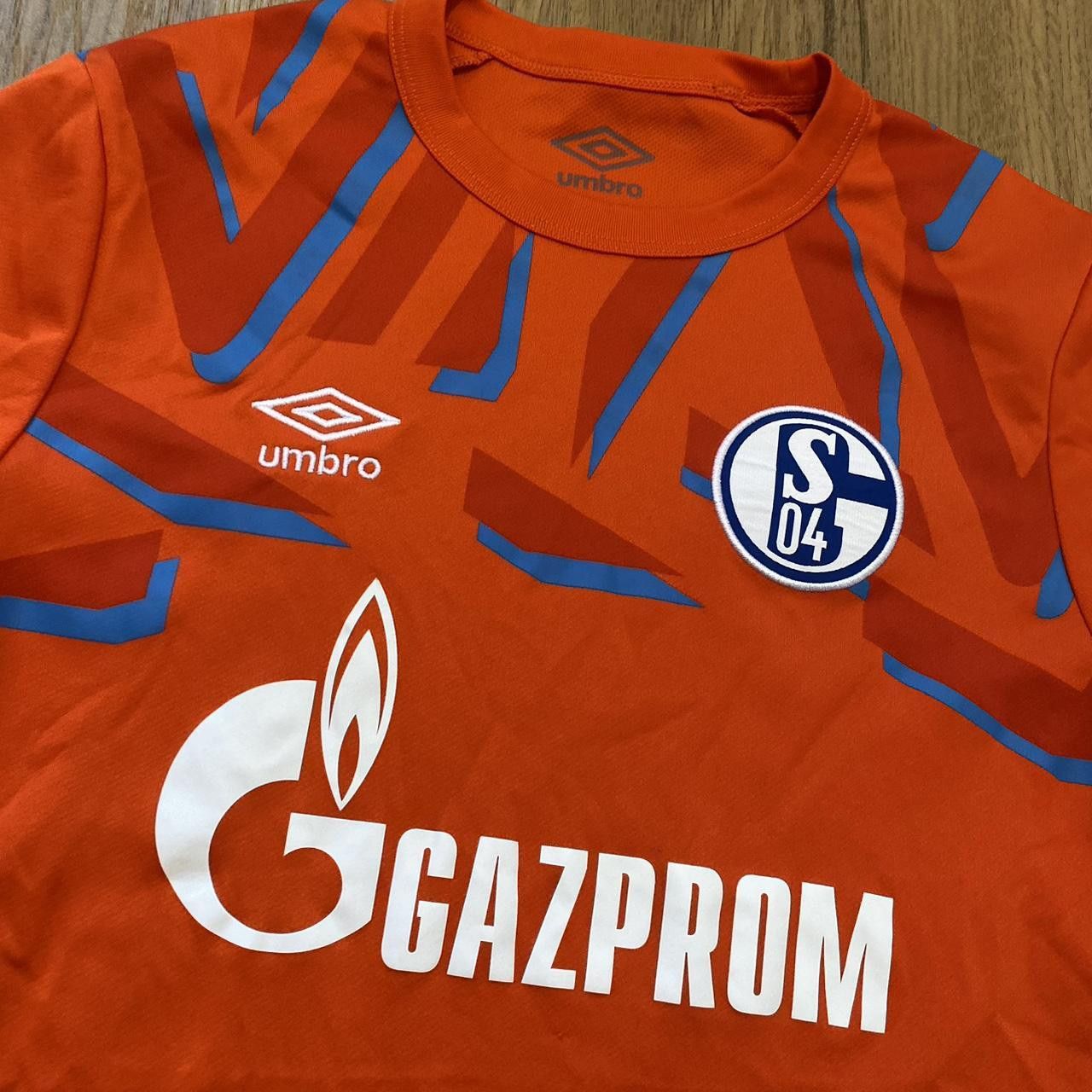 Umbro Schalke GazProm Football Shirt Bundesliga Size US S / EU 44-46 / 1 - 3 Thumbnail