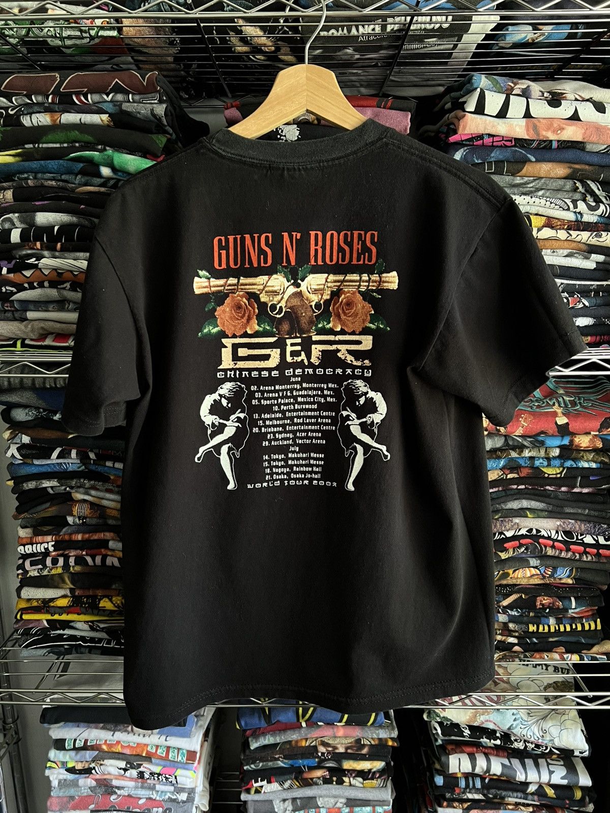 Band Tees 2008 Guns N Roses Chinese Democracy Tour Bootleg Tee Size US L / EU 52-54 / 3 - 2 Thumbnail