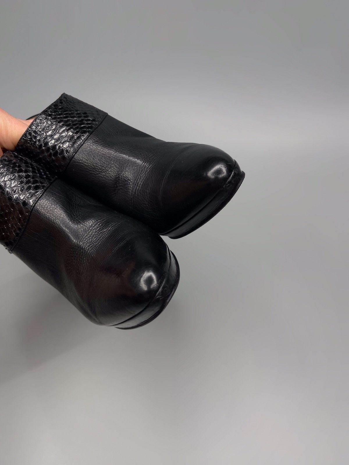 Jimmy Choo Jimmy Choo Leather Heels Size US 7.5 / IT 37.5 - 9 Thumbnail