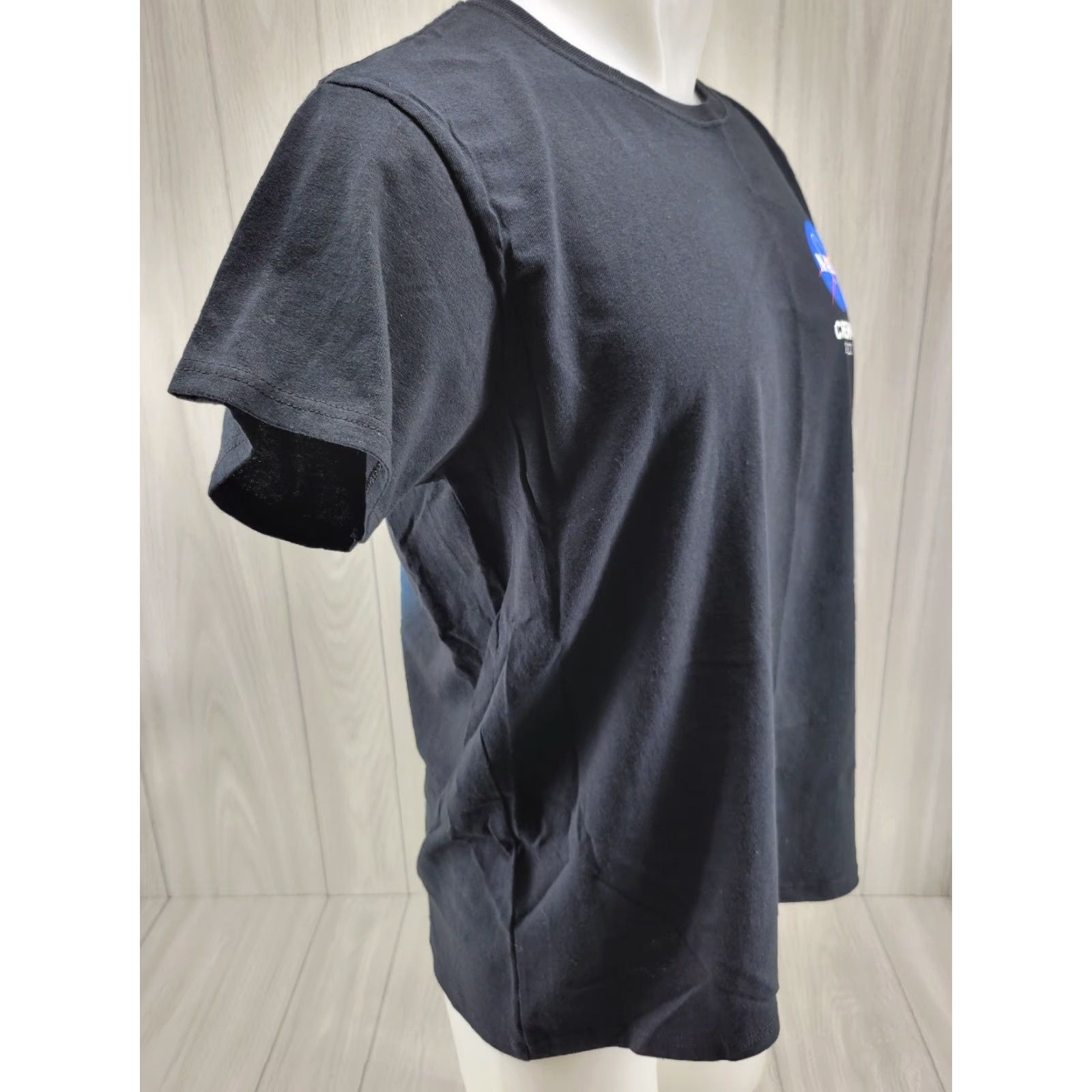 Gildan Women’s NASA x SpaceX Crew-1 Dragon 2020 Black T-Shirt Size Large Size L / US 10 / IT 46 - 4 Thumbnail