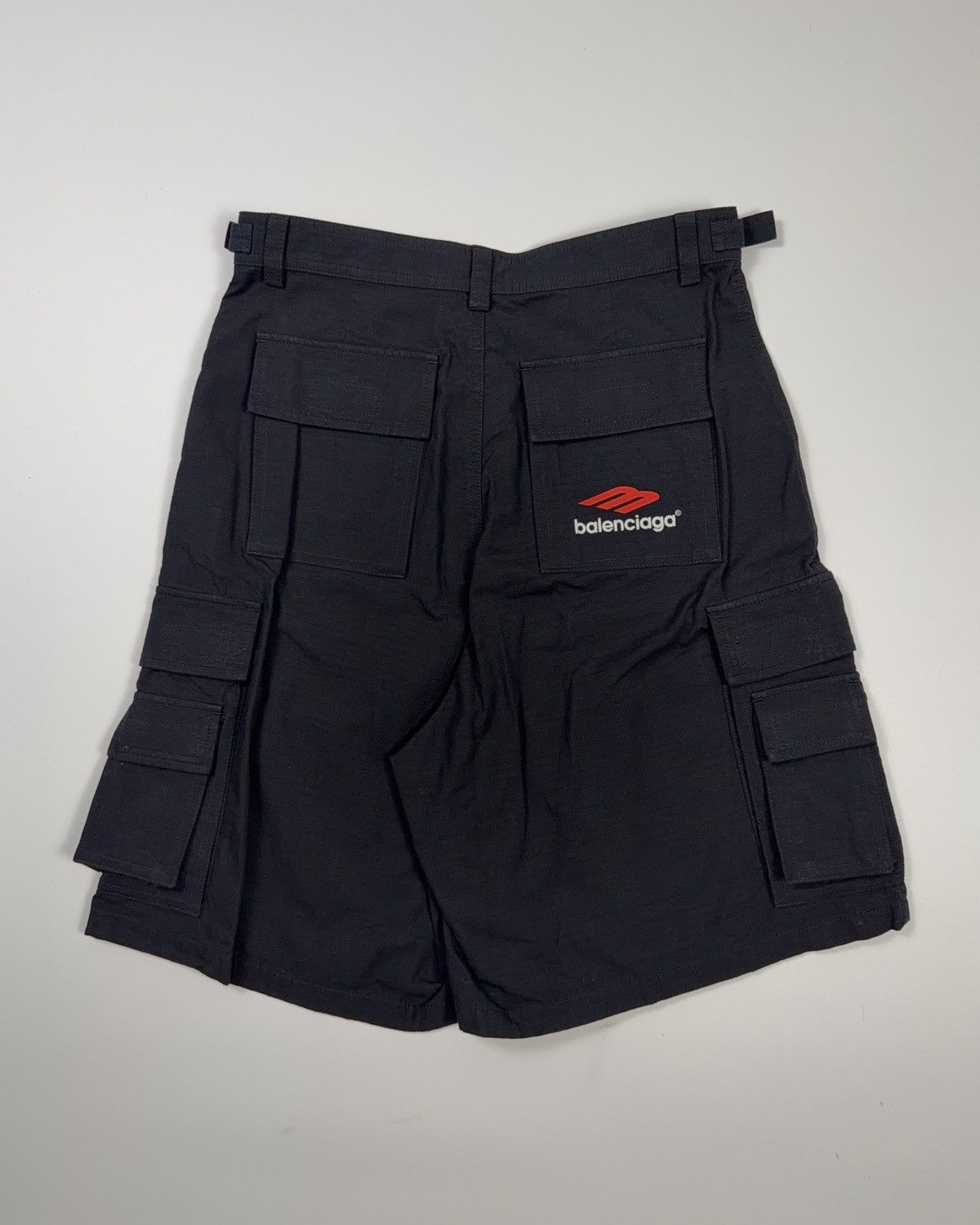Balenciaga FW21 GAMER CARGO SHORTS Size US 30 / EU 46 - 4 Thumbnail
