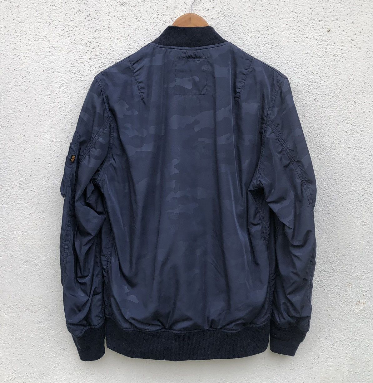 Alpha Industries ALPHA INDUSTRIES MA-1 Camouflage Bomber Jacket Men Size XL Size US XL / EU 56 / 4 - 2 Thumbnail