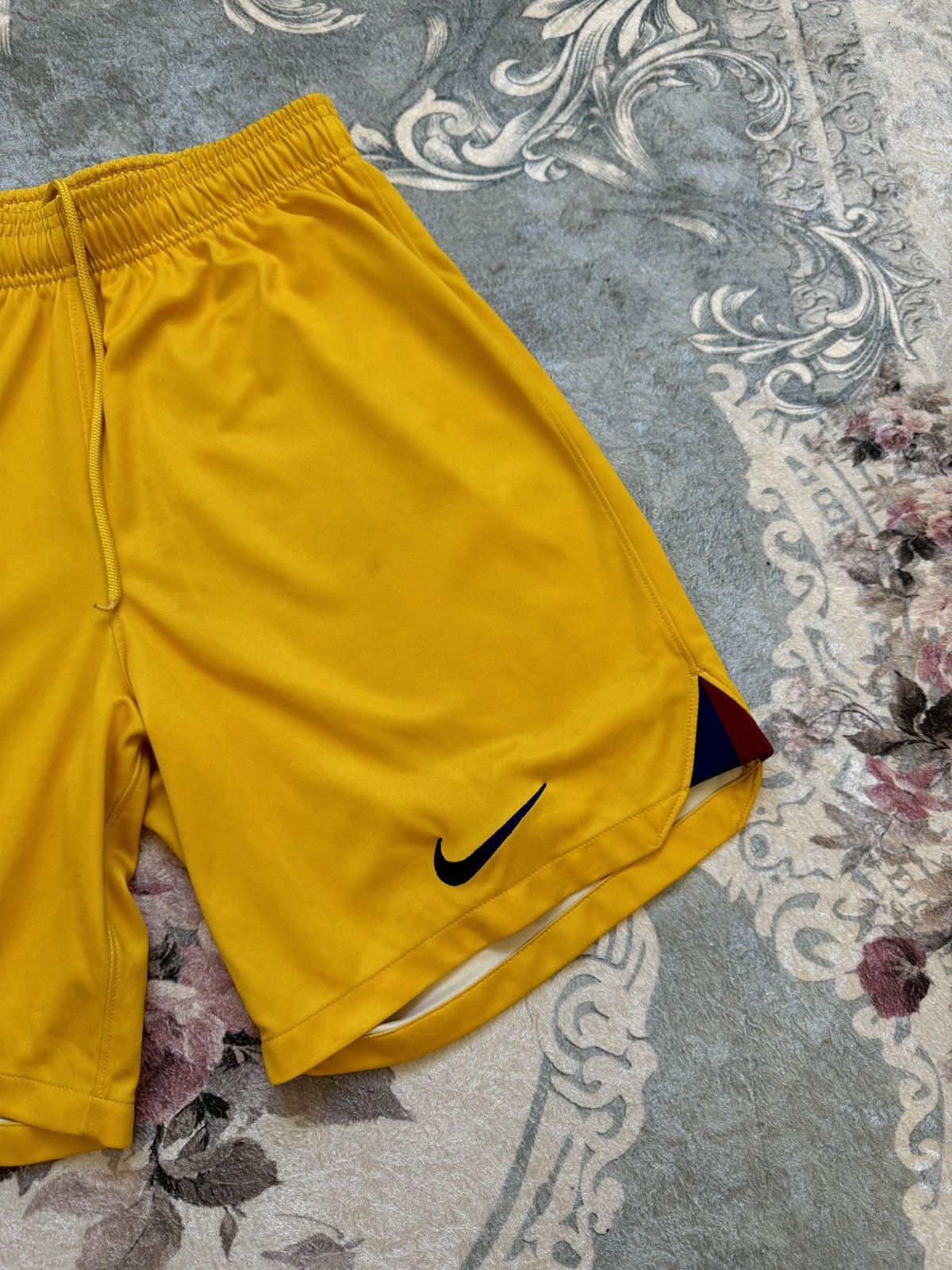Nike Nike Barcelona 2023/24 Soccer Shorts Mens Size M DR5080-728 Size US 32 / EU 48 - 4 Thumbnail
