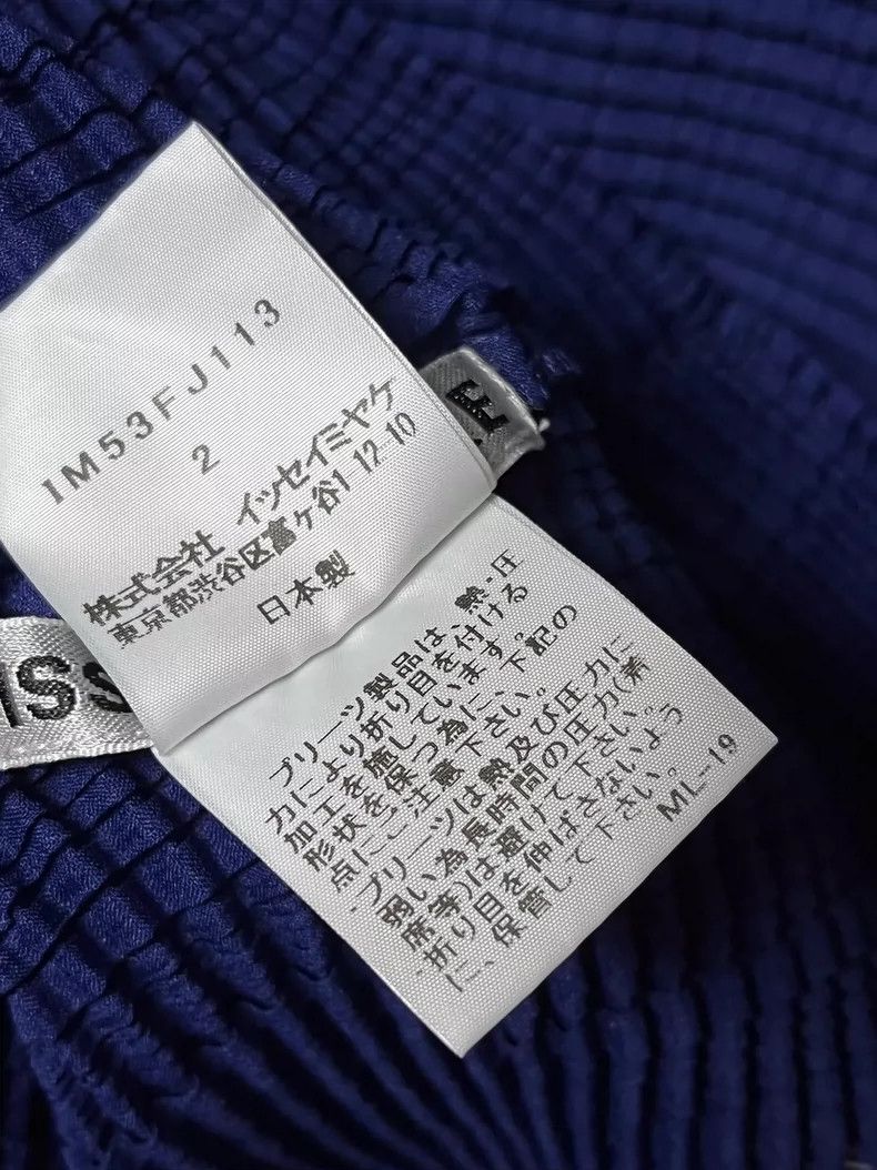 Issey Miyake Issey Miyake size:2 A half-sleeved T-shirt with a deep blu Size S / US 4 / IT 40 - 5 Thumbnail