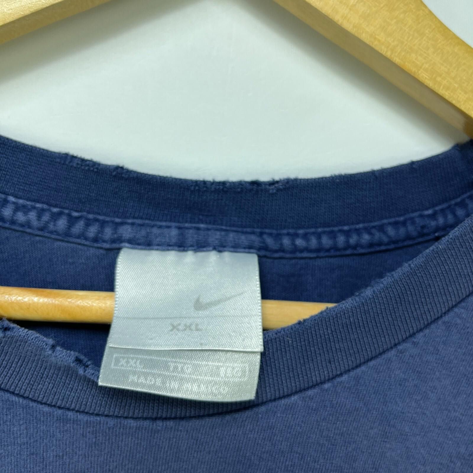 Nike Vintage Nike Swoosh Embroidered Sun Faded Y2K T-Shirt 2XL Size US XXL / EU 58 / 5 - 5 Thumbnail