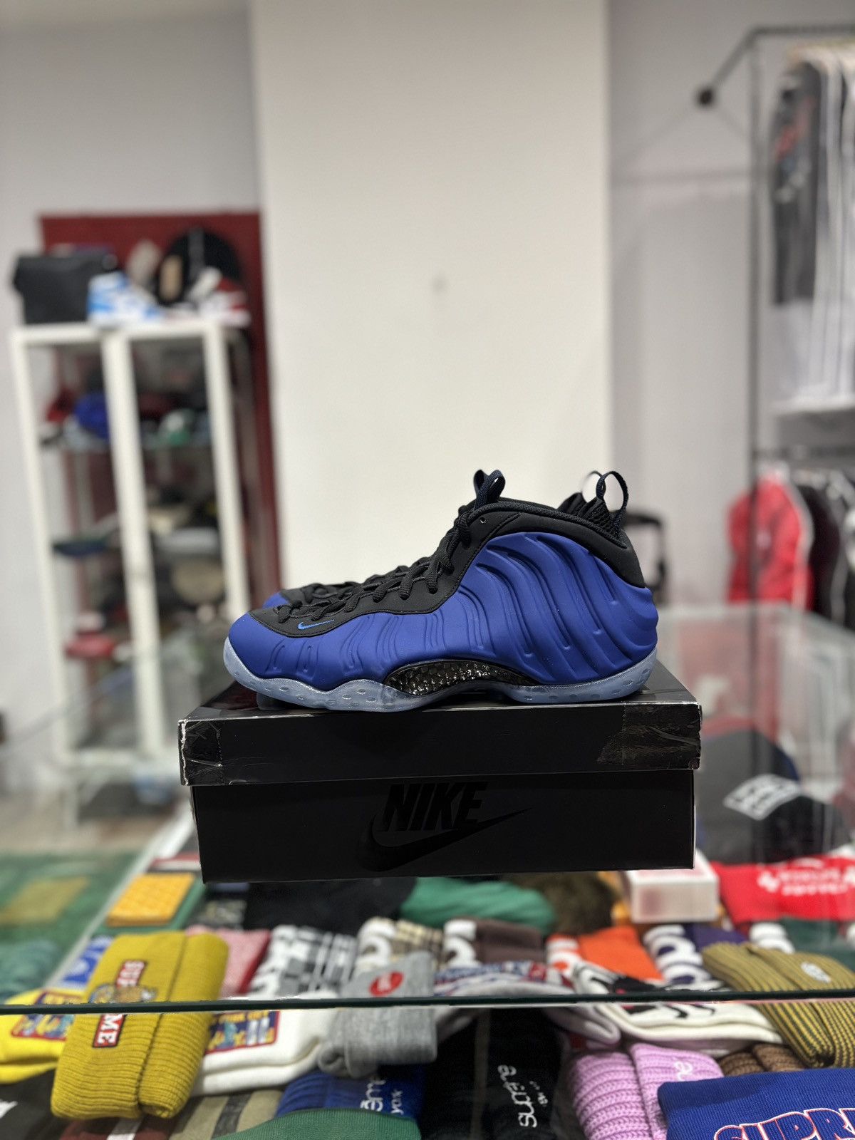 Nike Nike Air Foamposite One Deep Royal Size: 10.5 Size US 10.5 / EU 43-44 - 2 Thumbnail