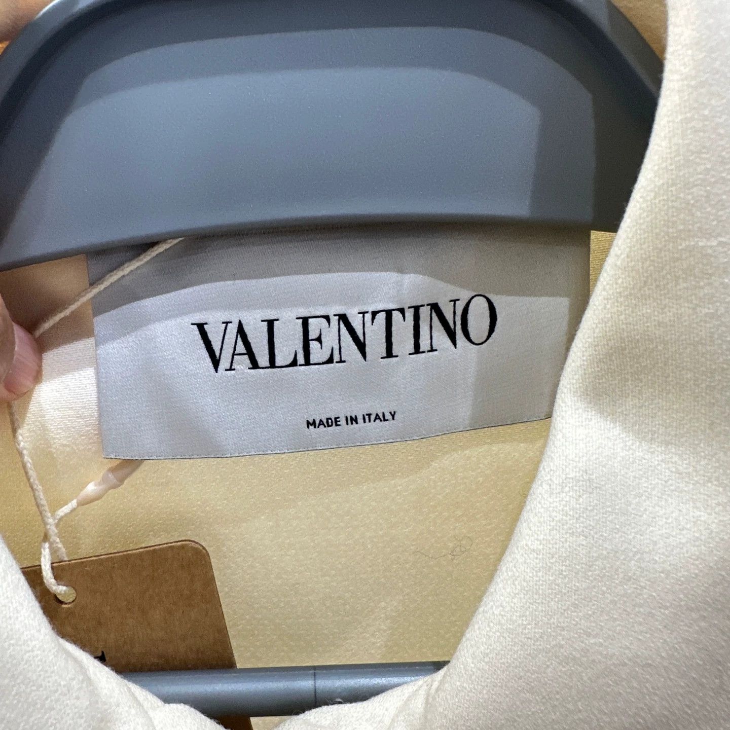 Valentino Valentino apr292 V Logo Cream Wool Jacket 42 Size M / US 6-8 / IT 42-44 - 4 Thumbnail