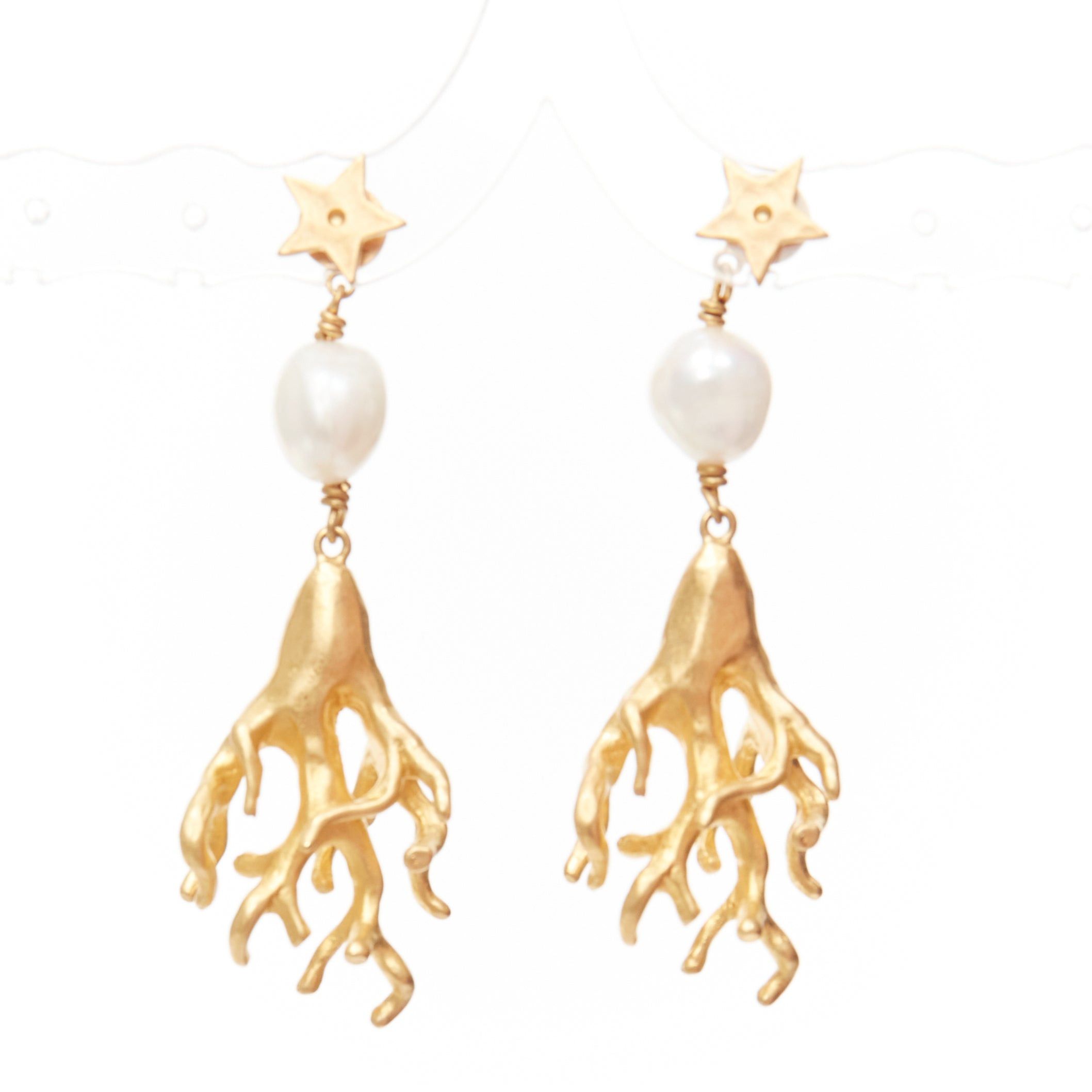 Dior DIOR Tribales Coraile gold metal star coral faux pearl drop pin earrings Pair Size ONE SIZE - 1 Thumbnail