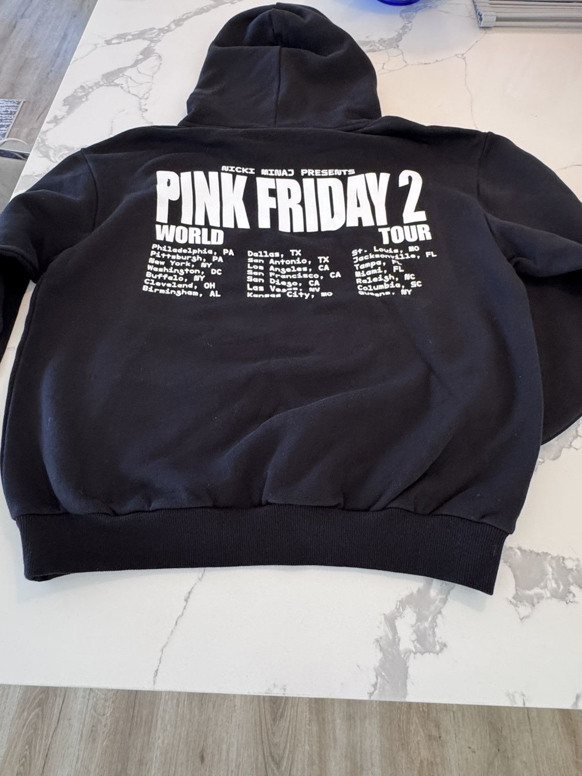 Band Tees Nicki Minaj pink Friday tour hoodie Size US L / EU 52-54 / 3 - 4 Thumbnail