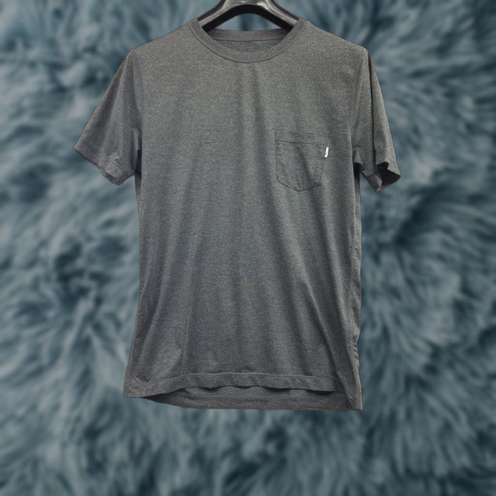 Vuori Vuori T-Shirt Tradewind Performance Tee Short Sleeve Stretch Men Size M Gray solid Crew Neck Activewear Logo Size US M / EU 48-50 / 2 - 1 Thumbnail