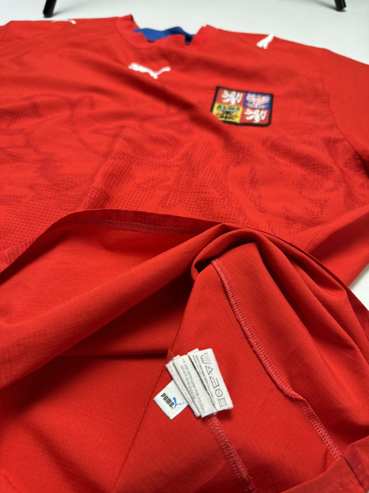 Puma × Vintage Rare vintage Czech Republic puma soccer jersey y2k Size US XL / EU 56 / 4 - 8 Thumbnail