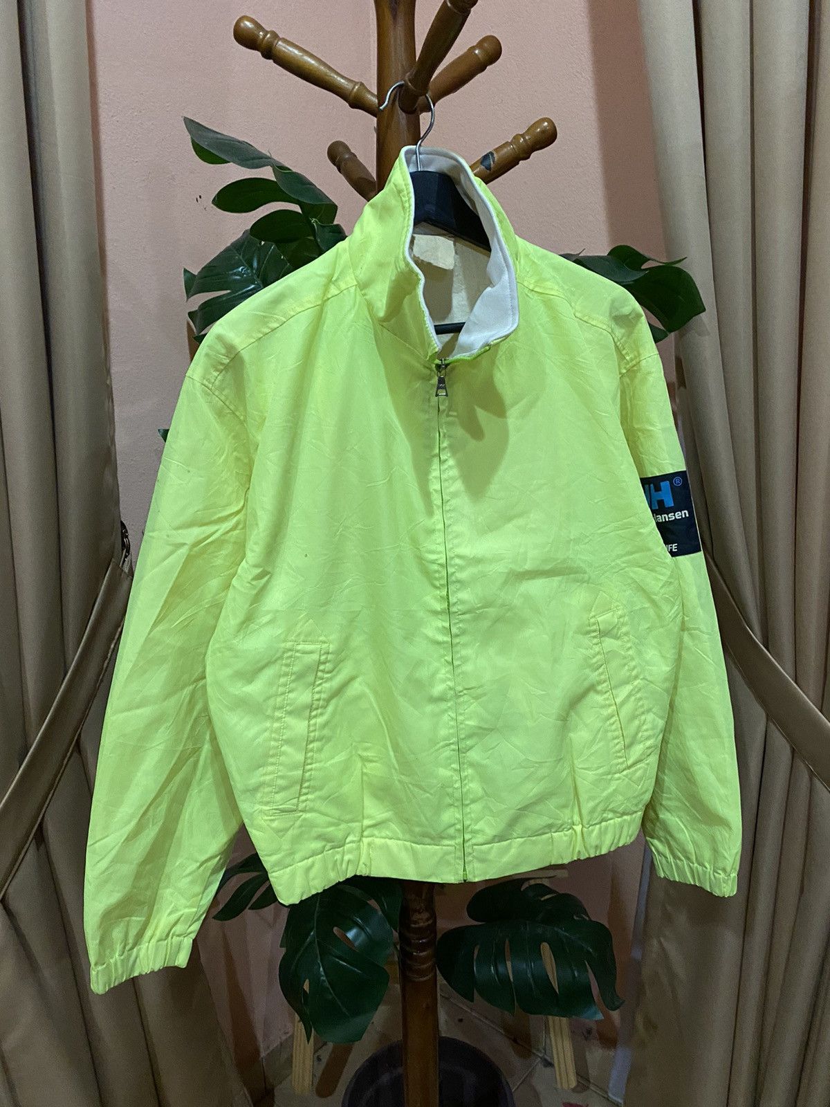 Helly Hansen Vintage Helly Hansen Neon Yellow Windbreaker Jacket Size US M / EU 48-50 / 2 - 3 Thumbnail