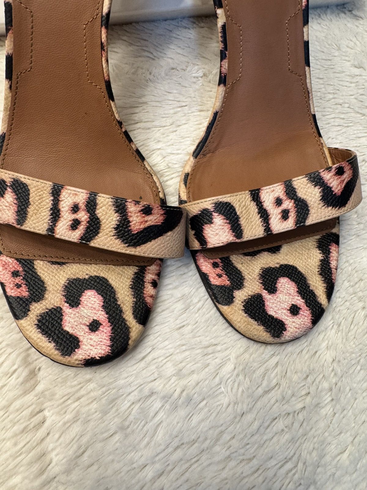 Givenchy EUC Givenchy Leopard Print Heel $750 size 41.5 US 10.5 Size US 10.5 / IT 40.5 - 3 Thumbnail