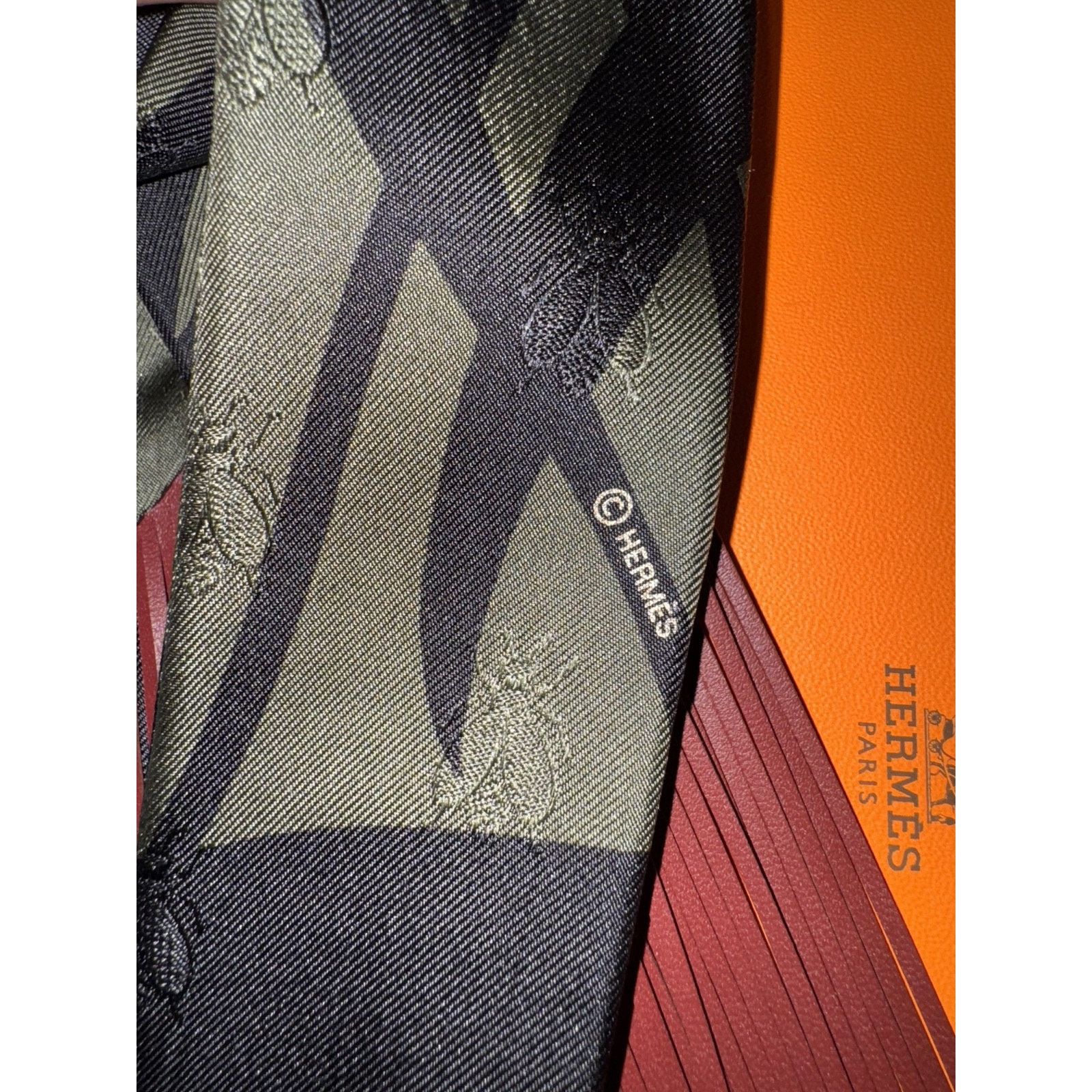 Hermes Hermes Scarf Twilly Leather Bouquet Black Loden Rouge H Size ONE SIZE - 8 Thumbnail