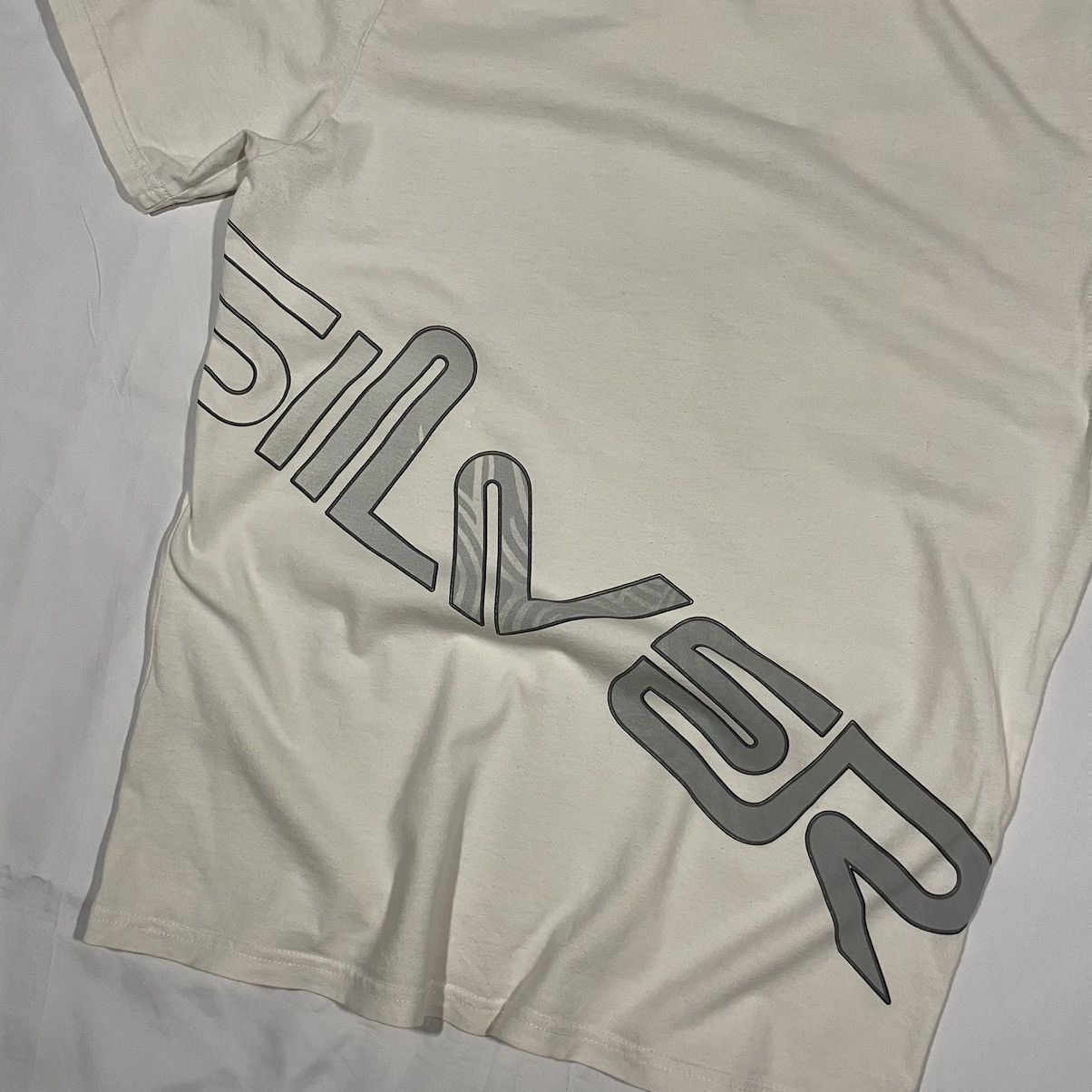 Quiksilver Vintage Quiksilver Big Logo All Over Print T Shirt Size US L / EU 52-54 / 3 - 4 Thumbnail