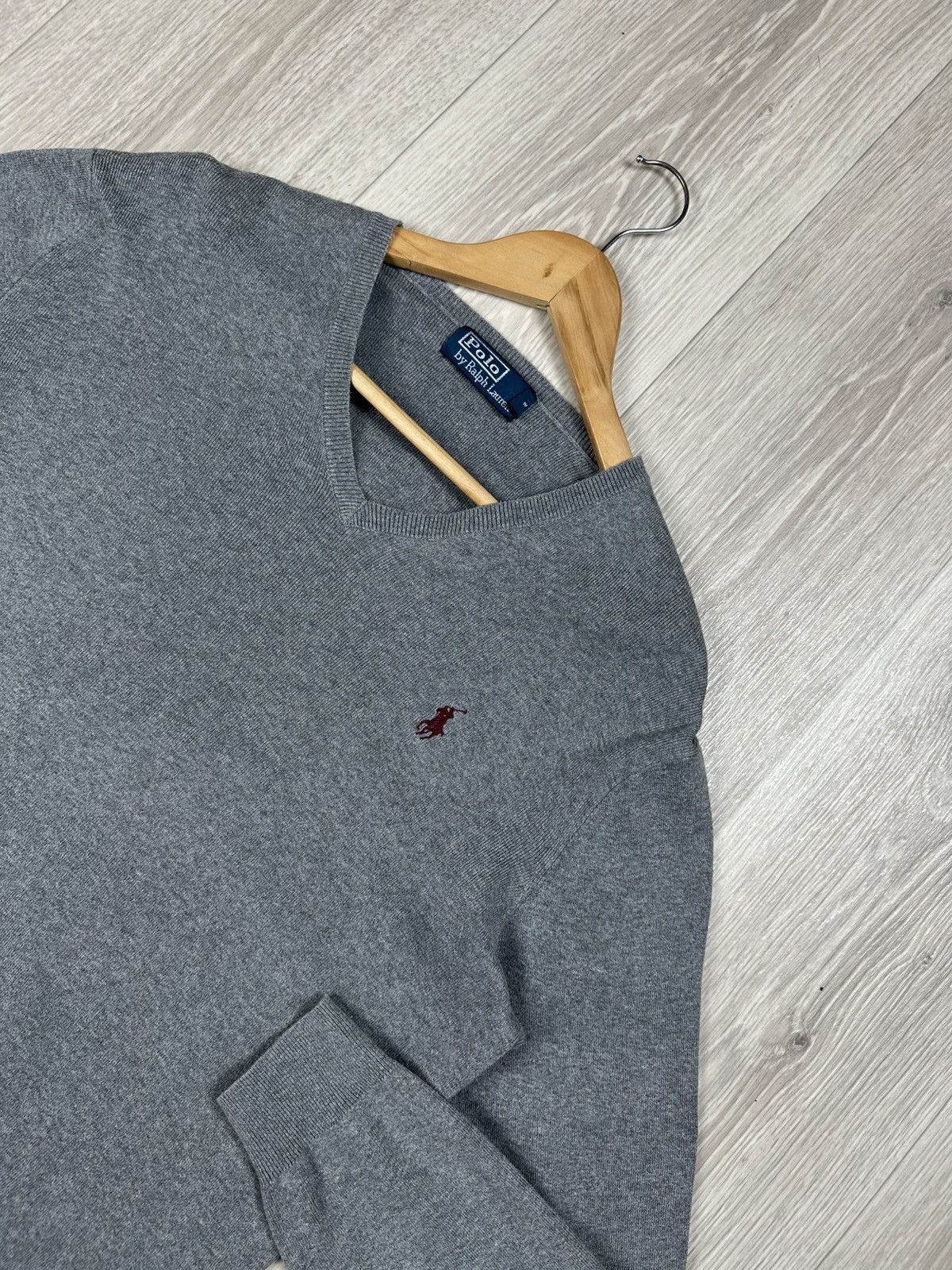 Polo Ralph Lauren Vintage POLO RALPH LAUREN Grey Sweater V-Neck Size L Size US M / EU 48-50 / 2 - 2 Thumbnail